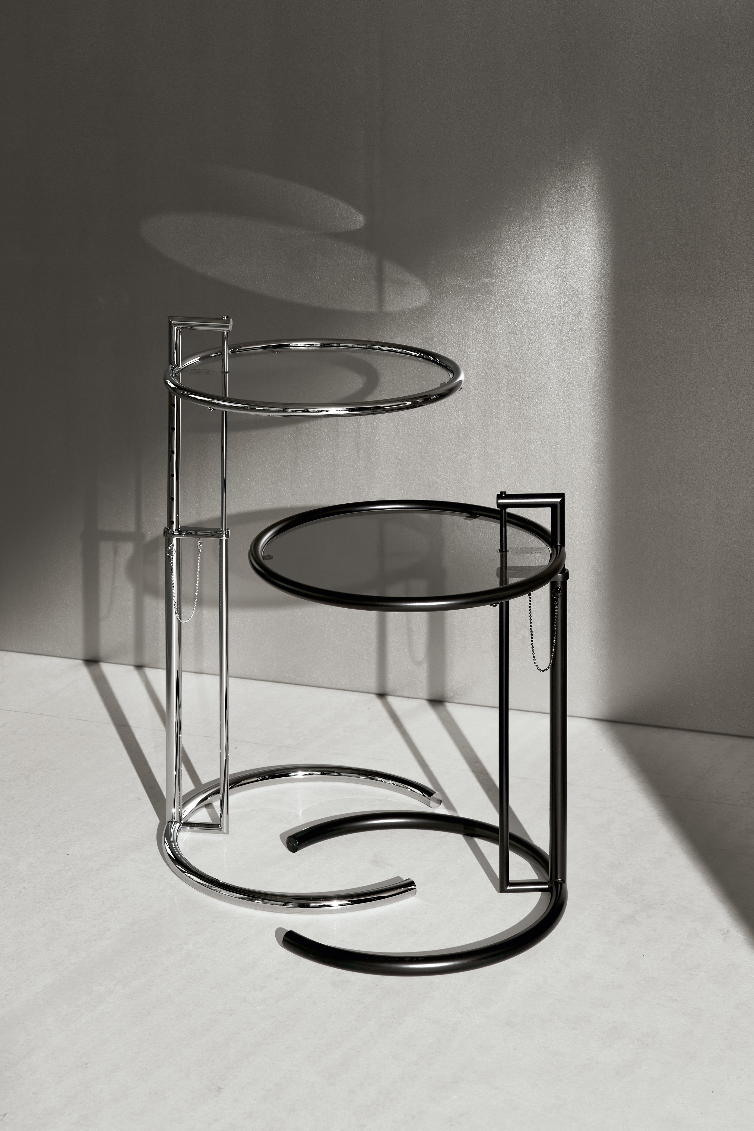 ClassiCon-adjustable-table-e1027-adjustable-table-e1027-black-version-photo-hassos.jpeg