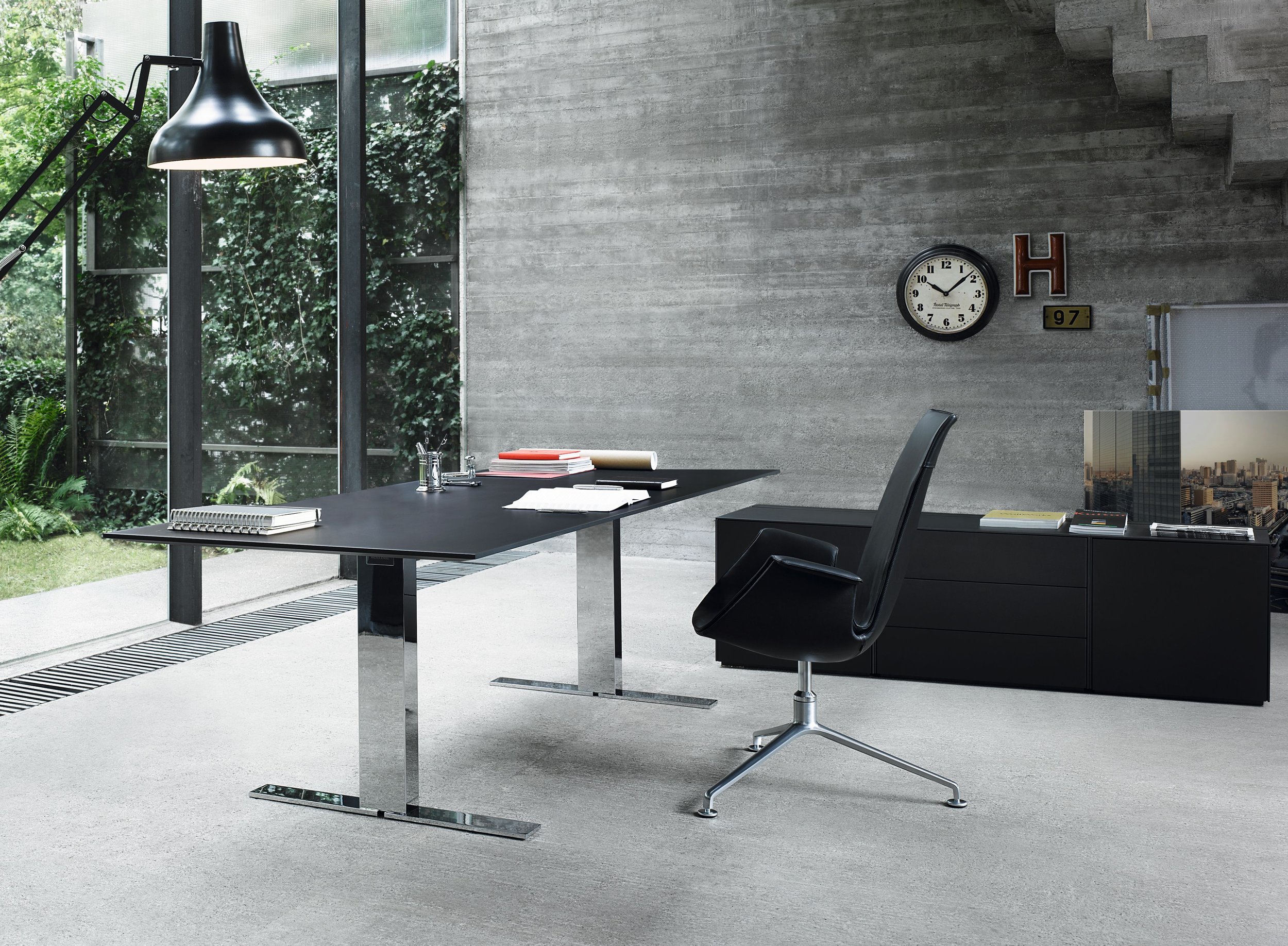 WK-Exec-V-0020-H.jpg