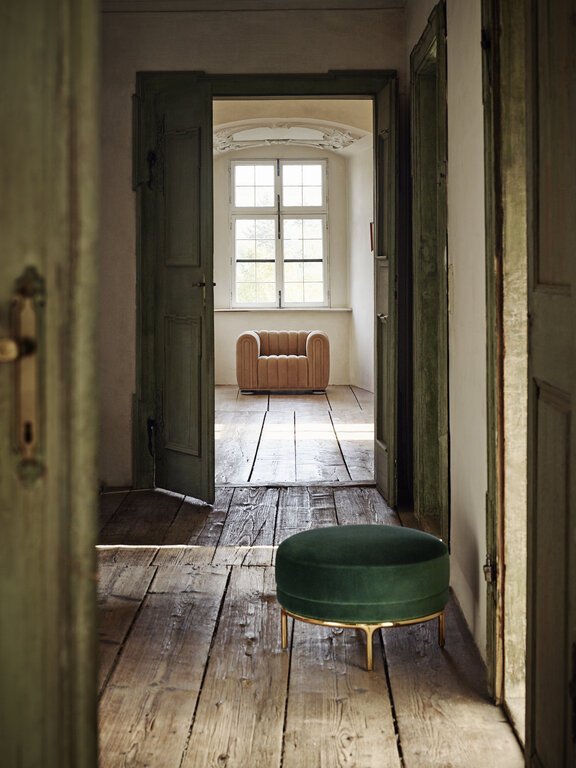 Club1910_Vuelta_stool.jpg