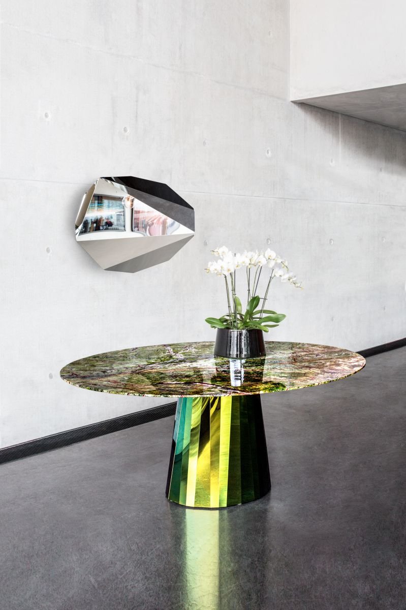 ClassiCon-pli-table-piega-mirror-photo-hassos.jpg