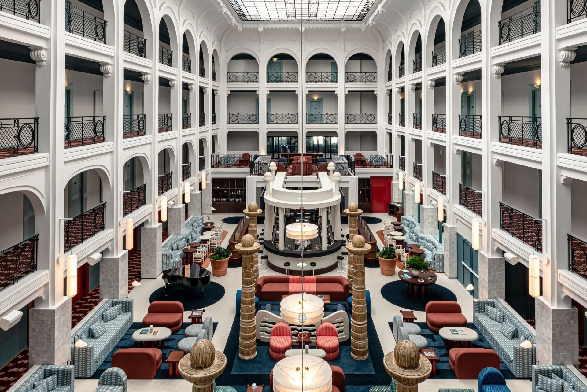 ClassiCon-project-Regina-Experimental-hotel-lobby-roattino-bar-stool-no2-photo-patrick-locqueneux-dcdff071.jpeg