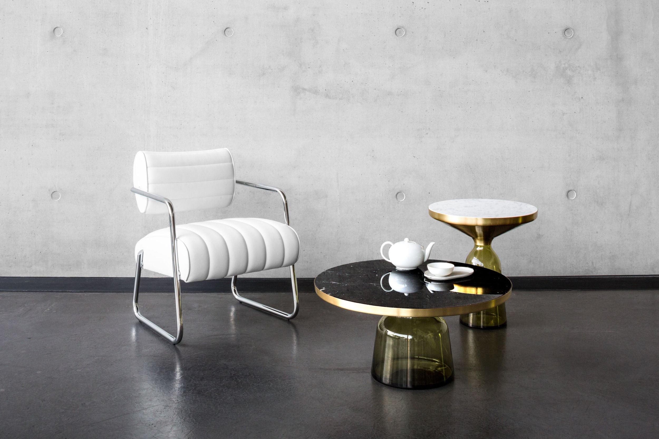 ClassiCon-bonaparte-armchair-bell-table-marble-photo-hassos.jpg