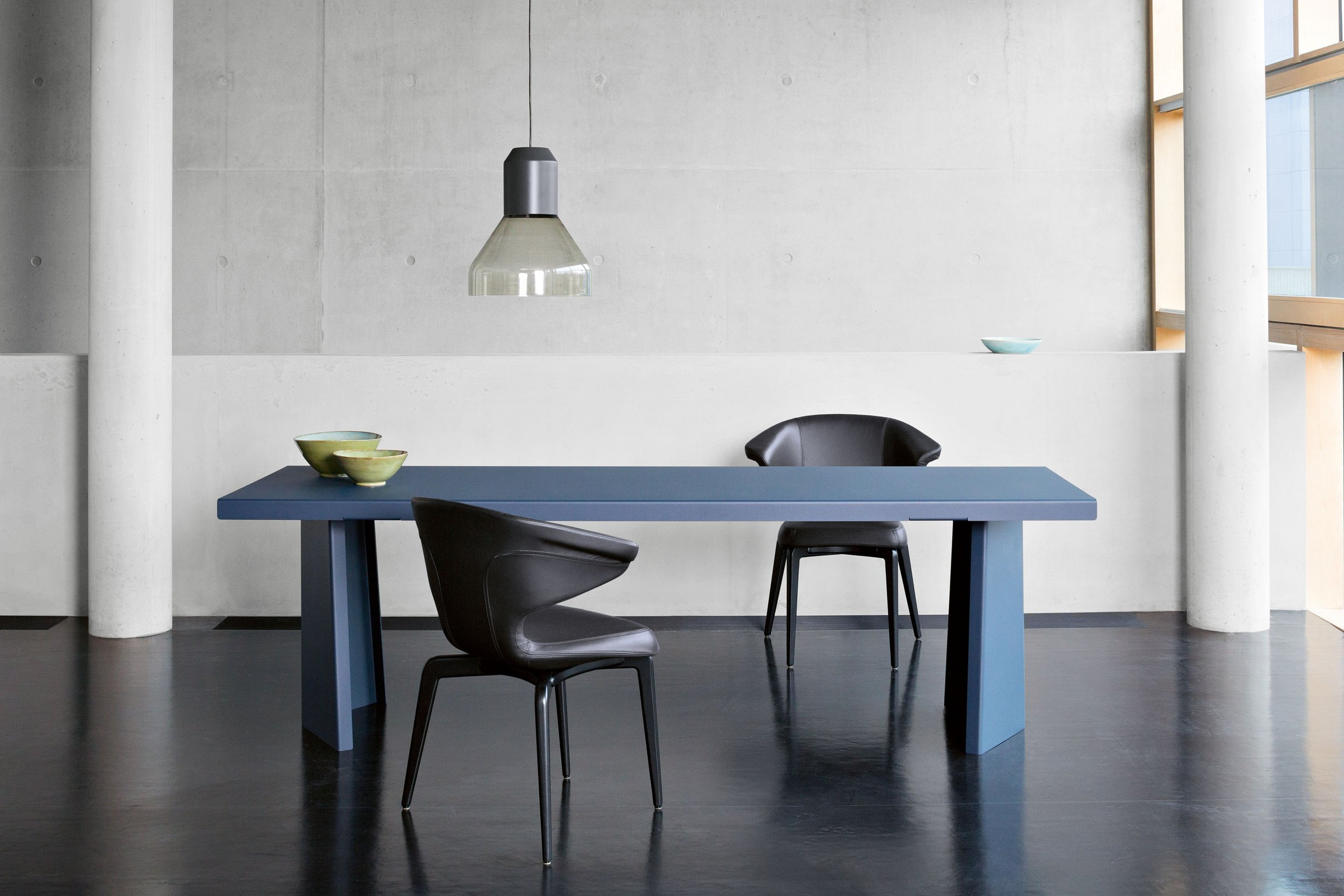 ClassiCon-pallas-table-munich-armchair-bell-light-pendant-lamp-photo-hassos.jpg