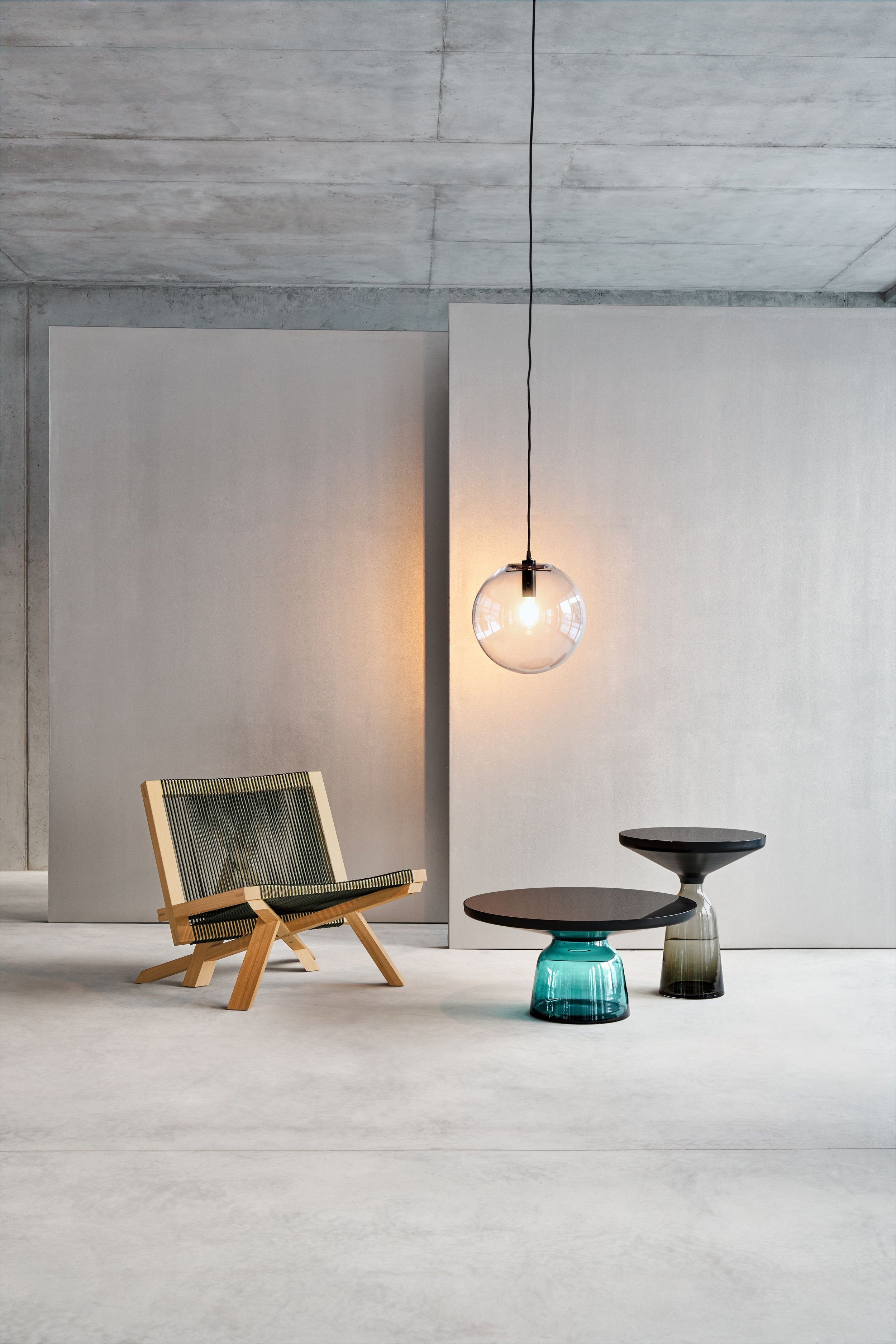 ClassiCon-volkshaus-lounge-chair-oak-bell-table-selene-pendant-lamp-photo-hassos.jpg