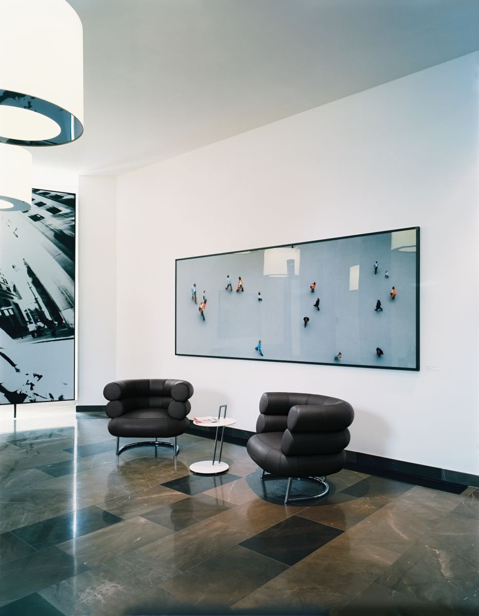 ClassiCon-nachmann-bibendum-armchair-occasional-table-1-photo-holzherr.jpg