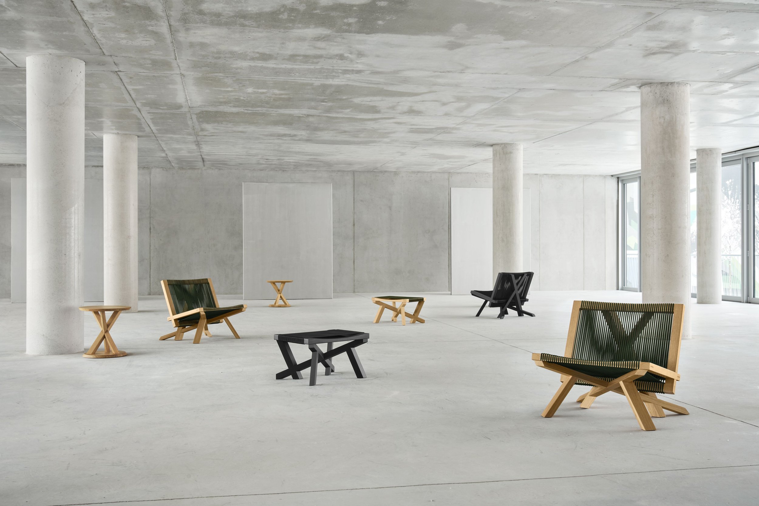 ClassiCon-volkshaus-side-table-volkshaus-lounge-chair-volkshaus-stool-photo-hassos.jpg