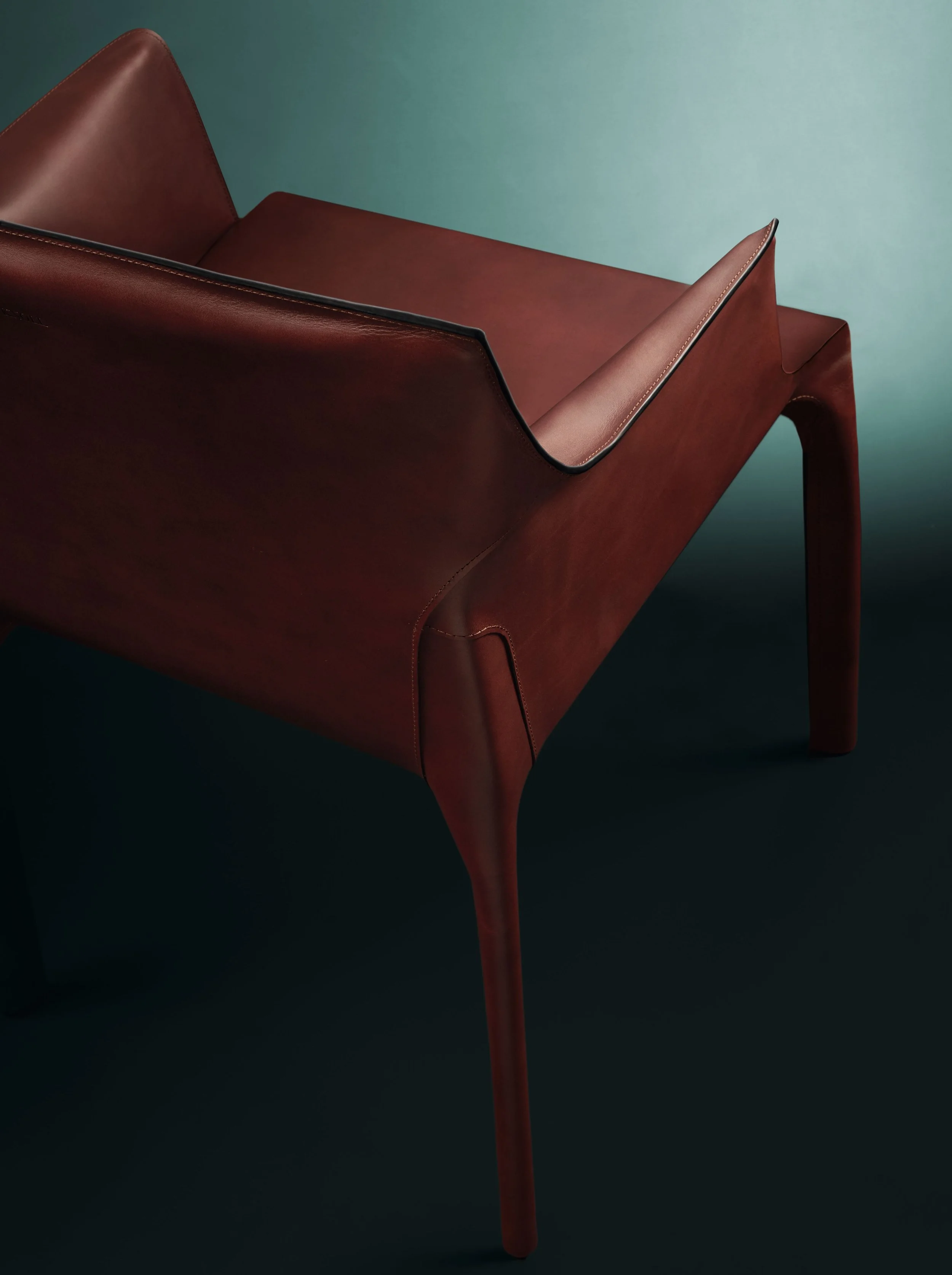 WK_Saddle_Chair_0030_3_4_de0951be90.jpg
