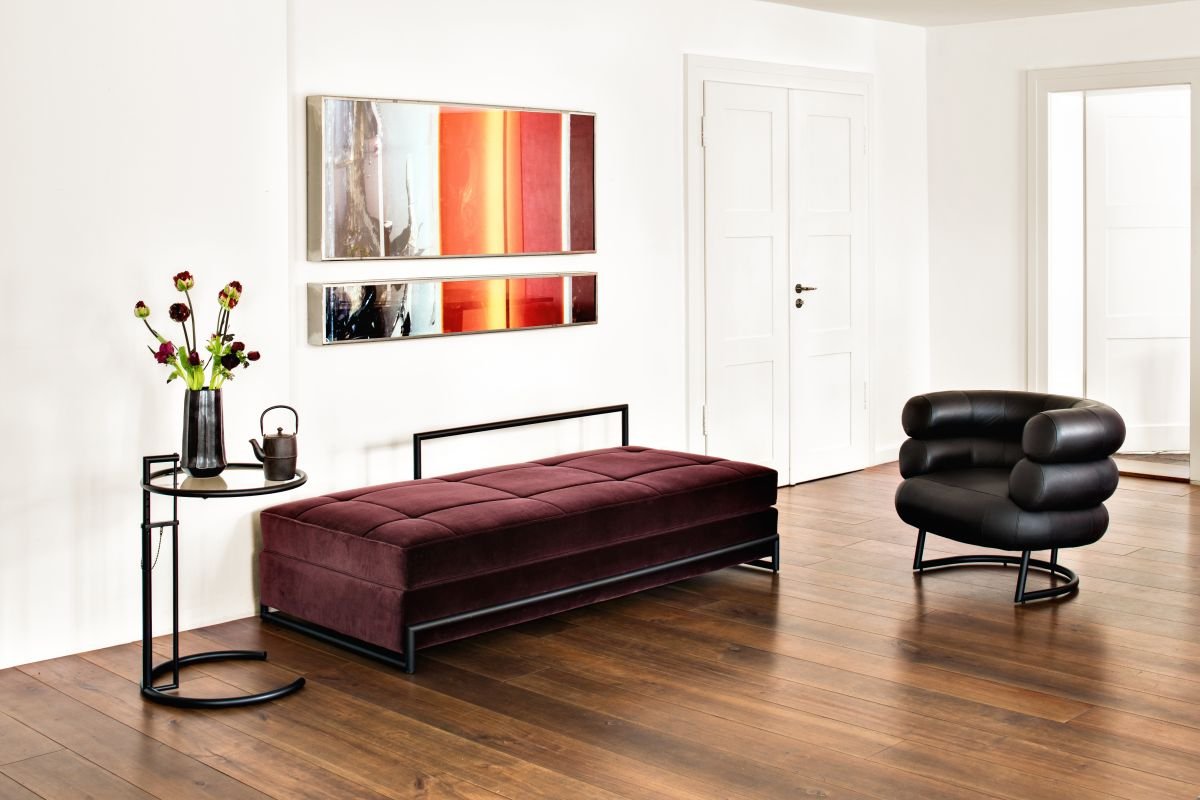 ClassiCon-adjustable-table-e-1027-black-version-day-bed-velvet-red-bibendum-armchair-photo-hassos.jpg