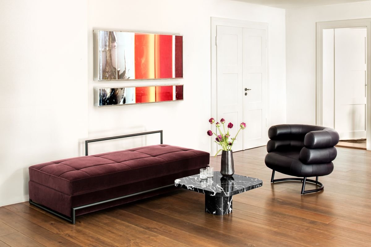 ClassiCon-day-bed-bow-coffee-table-bibendum-armchair-photo-hassos.jpg