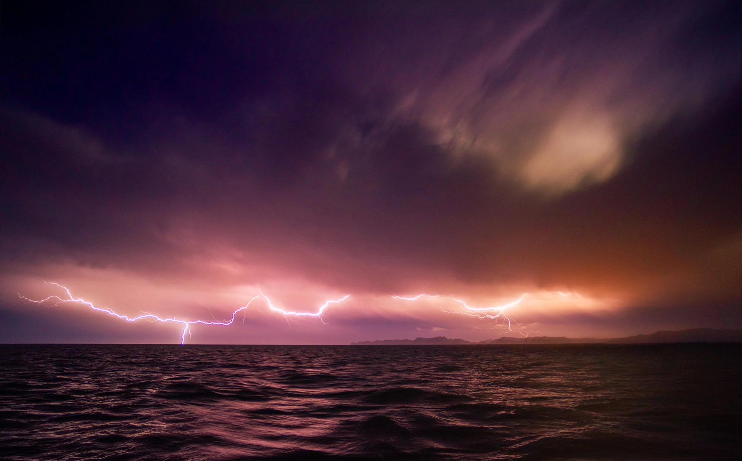 lightning 2 without watermark.jpg