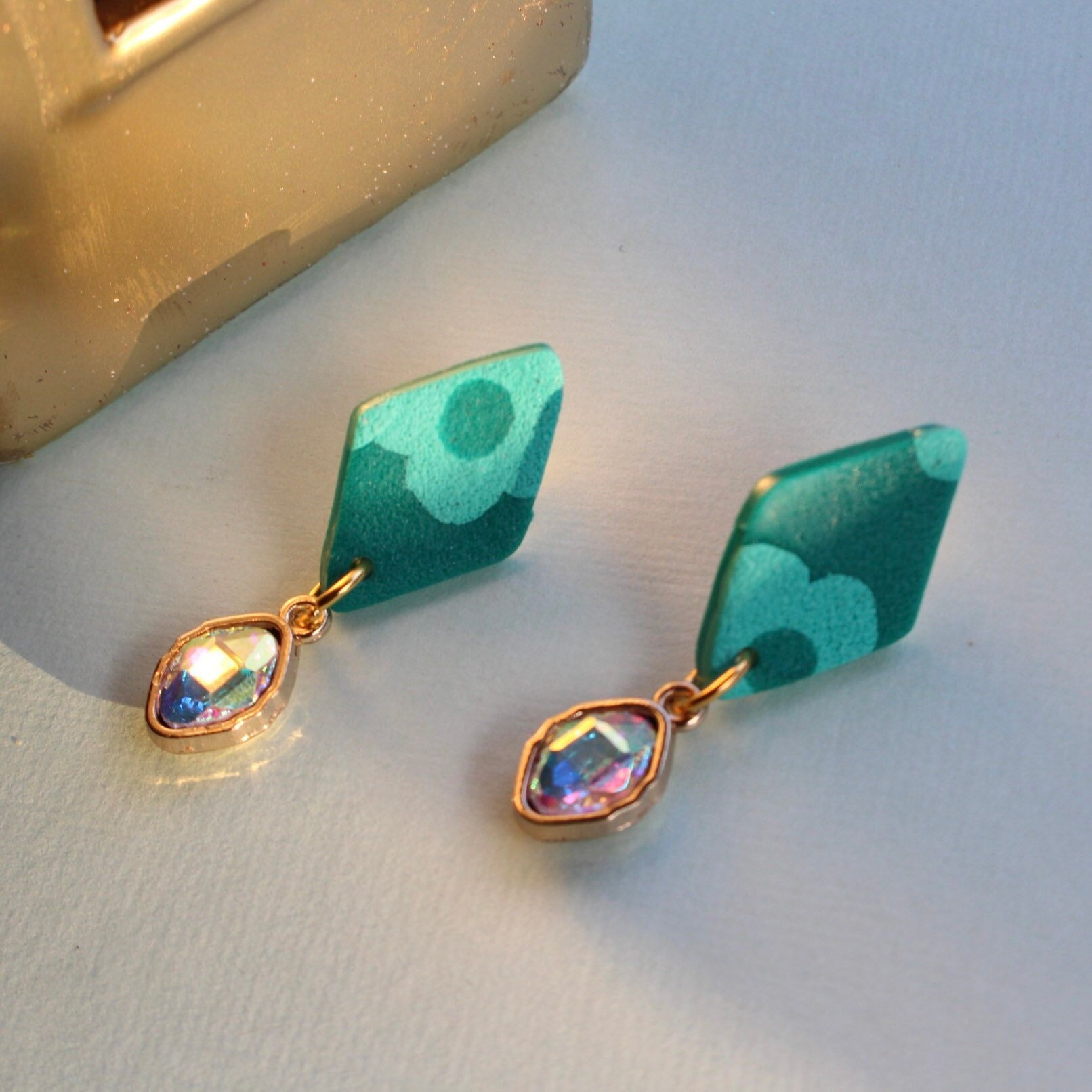 https://i.etsystatic.com/17652751/r/il/13177c/4061112814/il_fullxfull.4061112814_kaq2.jpg
