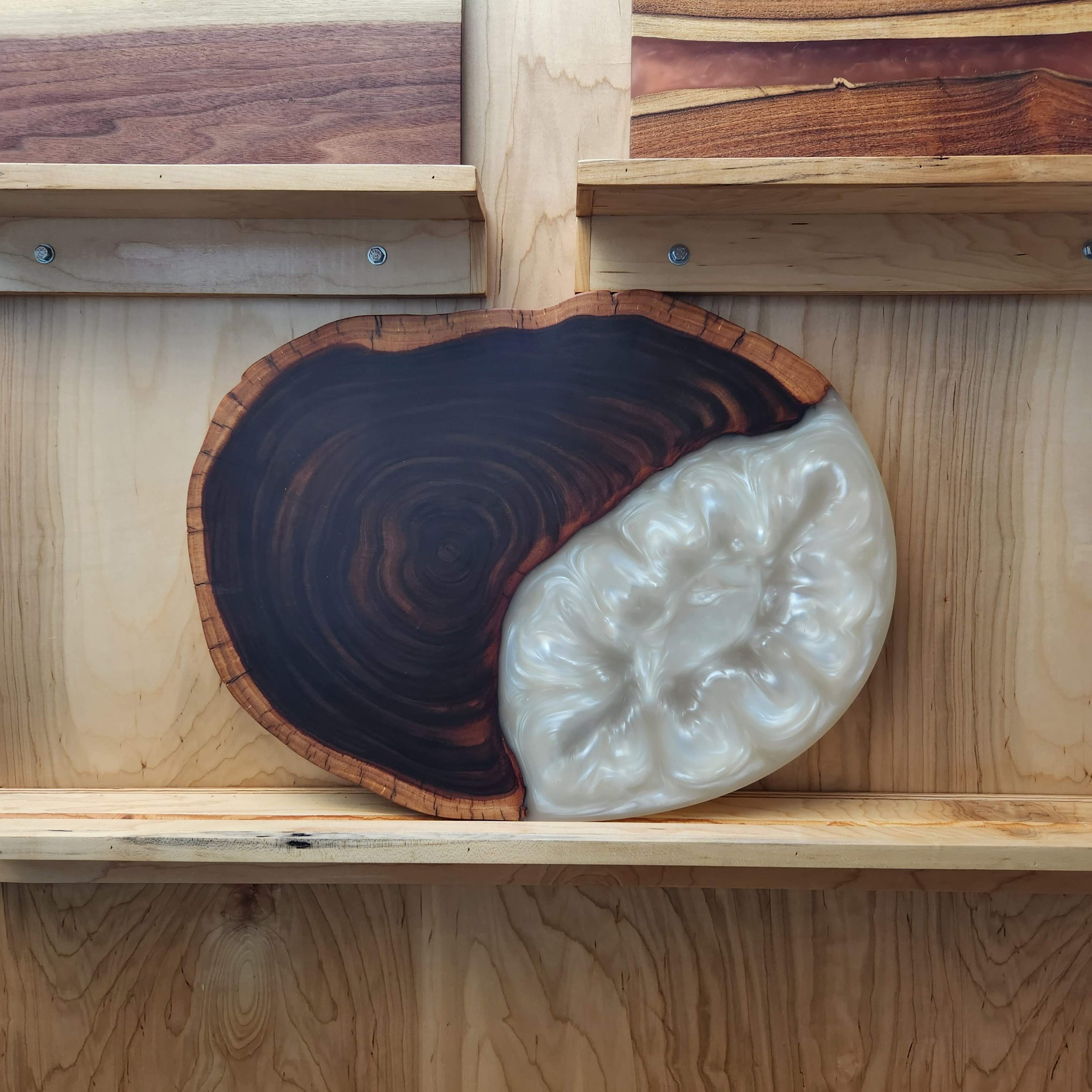 Mesquite with Pearl White