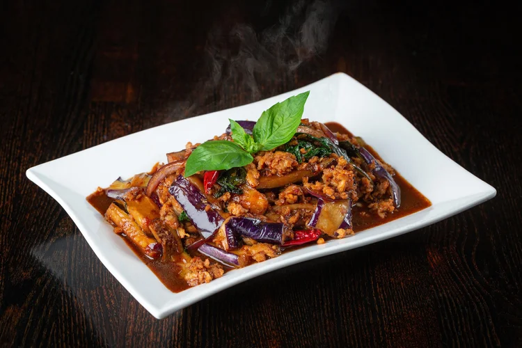 Basil Chicken at Le Soleil Clement