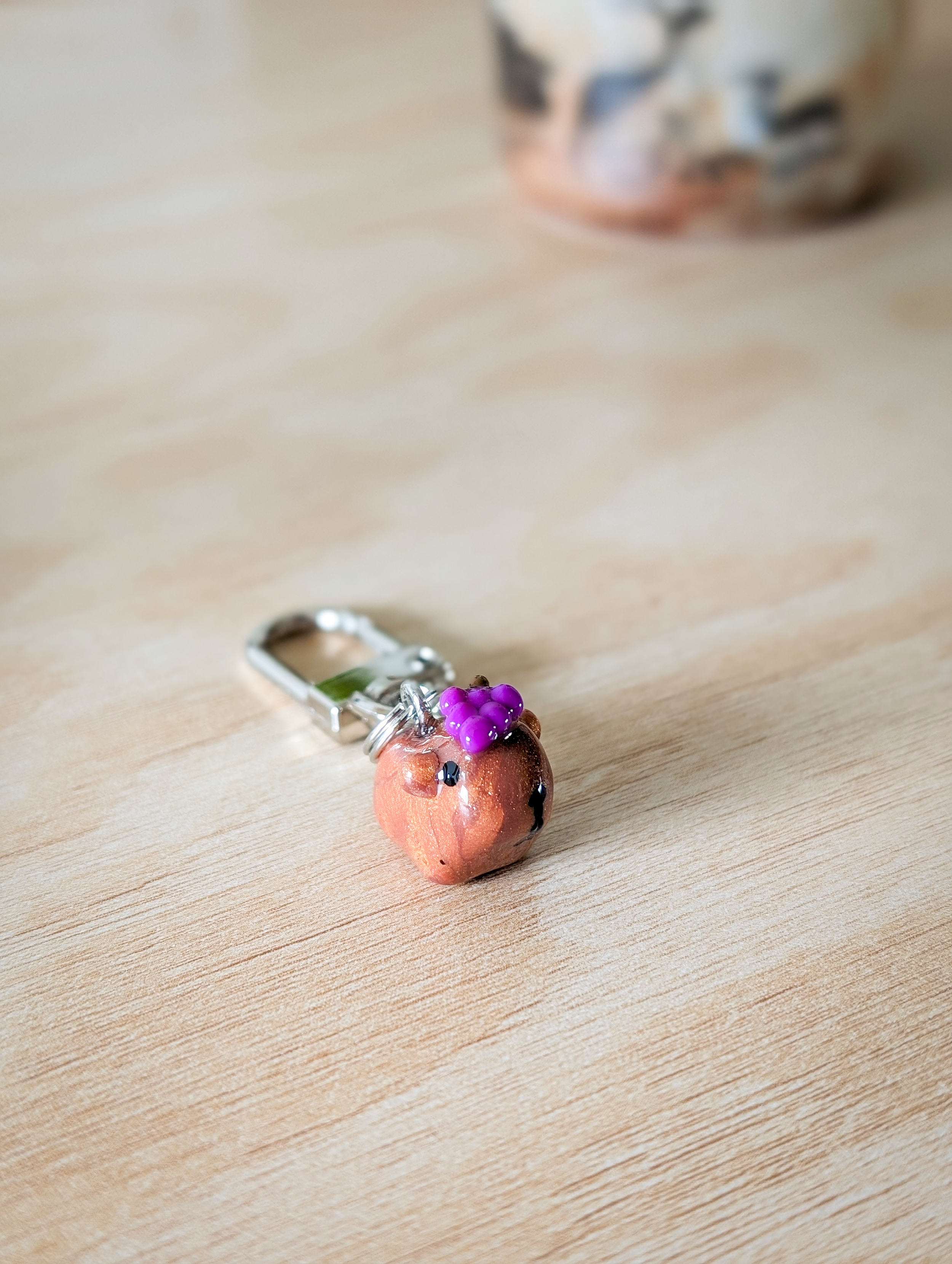 Individual_charm_Capy Grape_v001.png