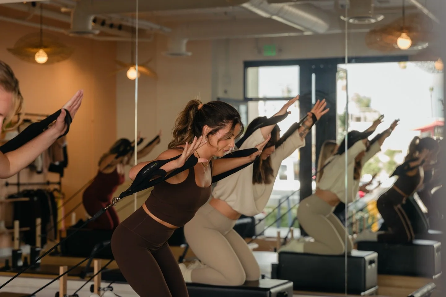 Nothing quite like that reformer studio light 😍