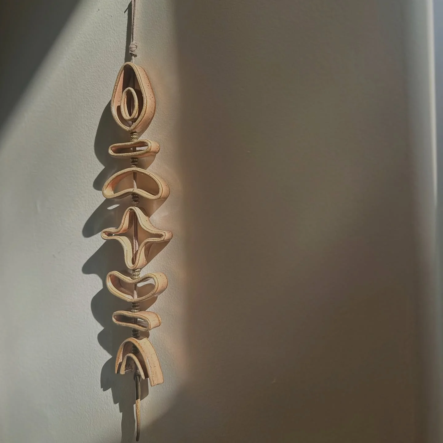 ⚡️ FOR SALE ⚡️

The Pendulous Totem? Still unsure of what to call this dangly sculpture but I sure do love making these. 

Wherever she fits, she sits. This whimsical piece can lay flat against a wall or hang freely outside for added movement. The st