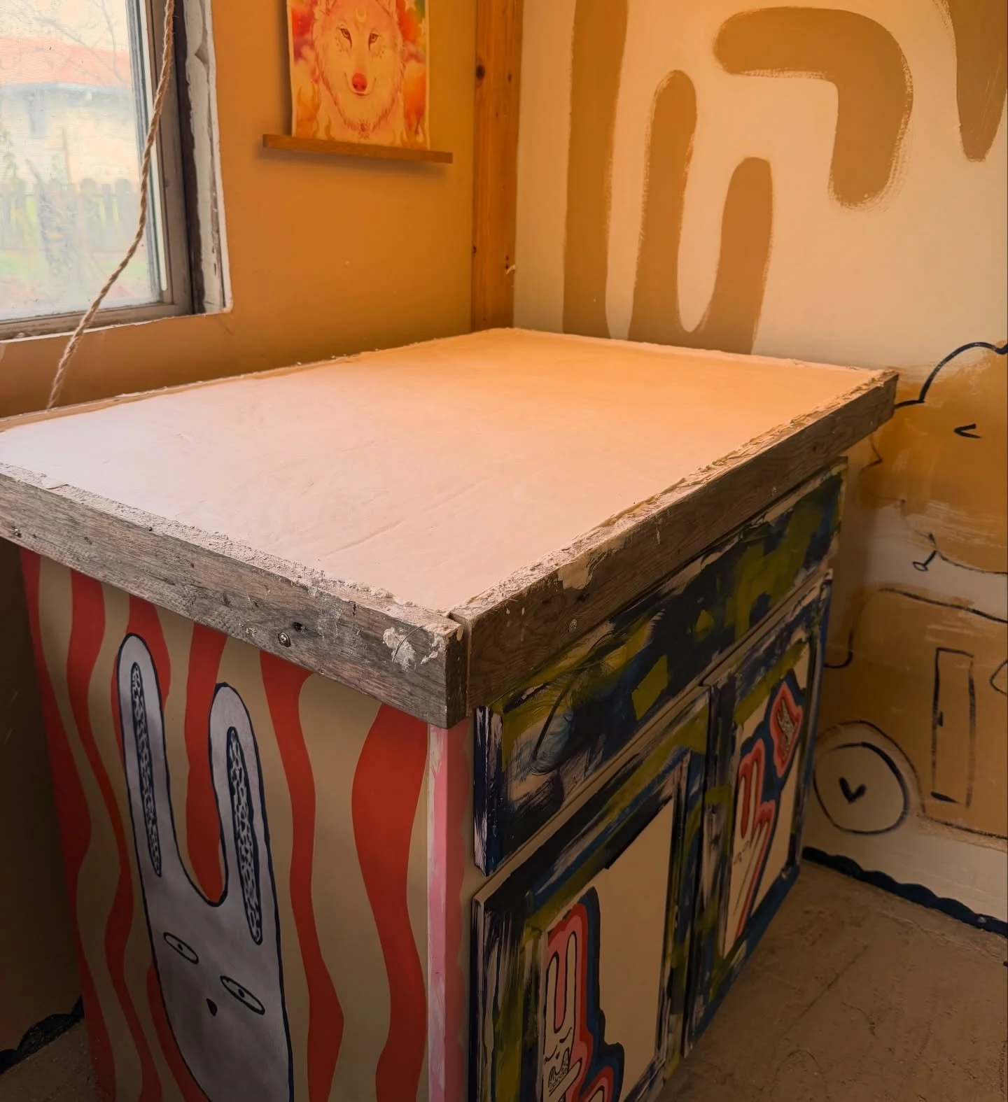70 lbs of plaster, and 12ish gallons of water later -> a very wabi sabi wedging table that will be ready for me in about two weeks! Such a crucial element for a clay studio, as it is used for wedging and reclaiming clay. The wedging situation I&rs