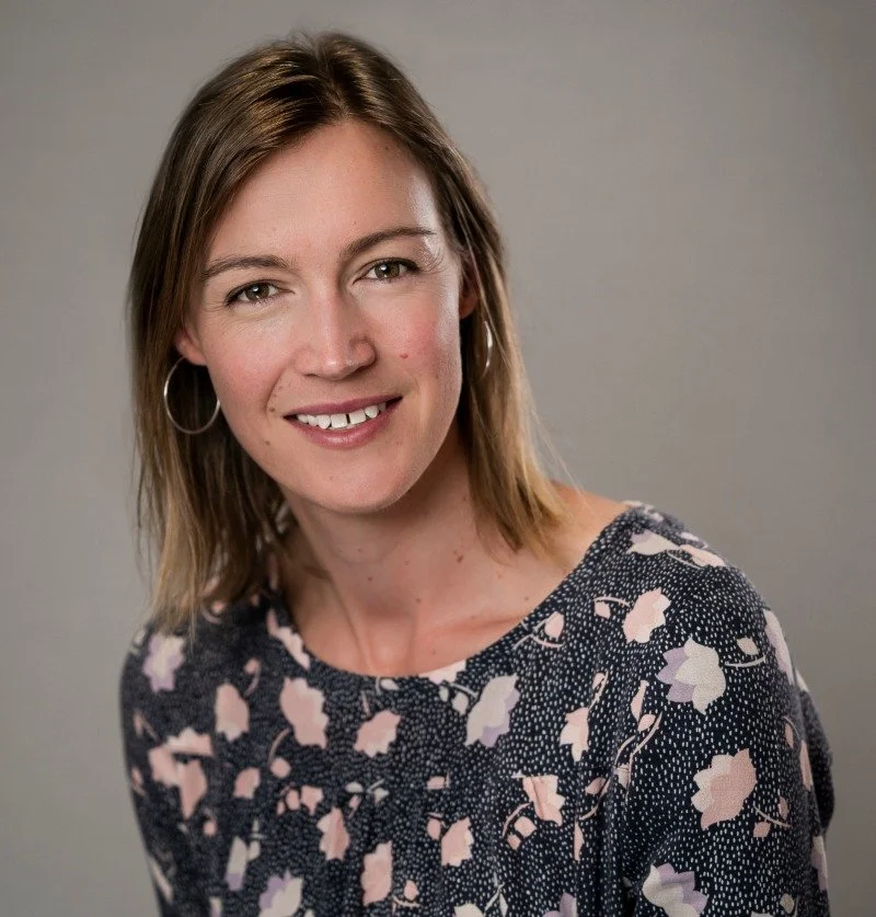 How this web designer deals with imposter syndrome whilst building a biz and life she loves