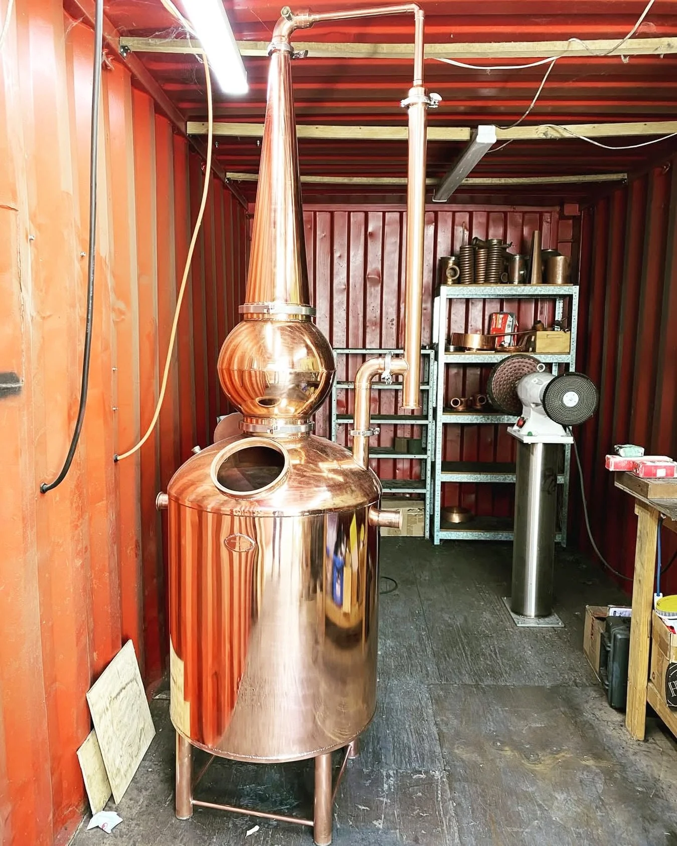 We&rsquo;re the only distillery in Australia that builds our own stills &mdash; handcrafted and designed by our head distiller himself!
It&rsquo;s the copper magic behind our bloody good booze 🥃✨
Come say hi today! 👉 We&rsquo;ll pour up #gin, #whis