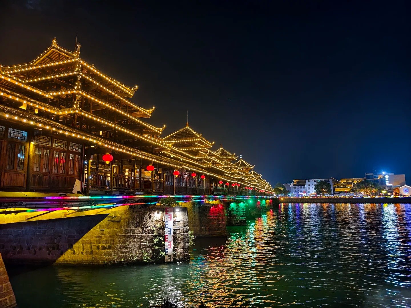 怀化芷江龙津风雨桥打卡_7_左耳进右眼出(自然治愈抓拍））_来自小红书网页版.jpg