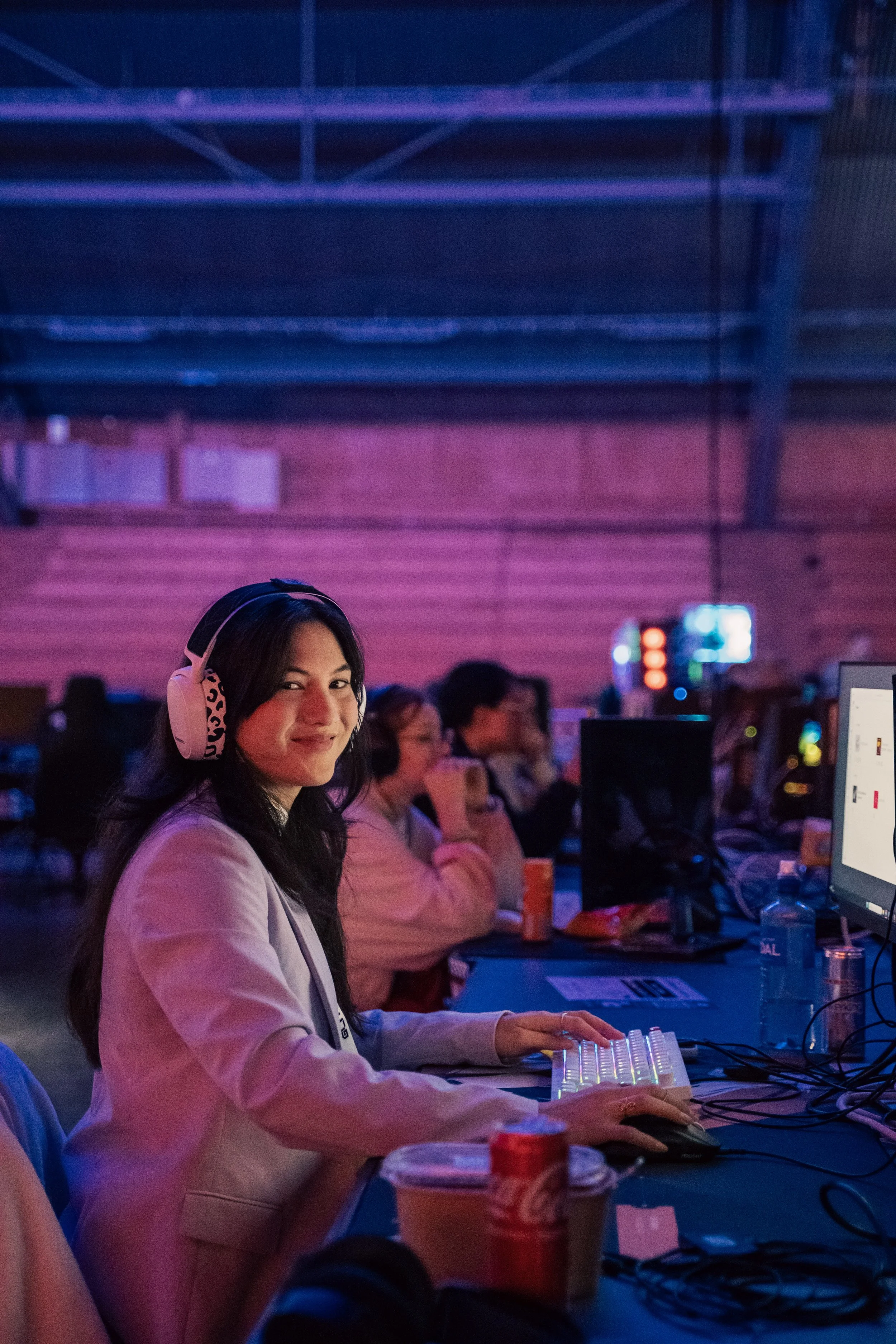1-YVE02040.jpg