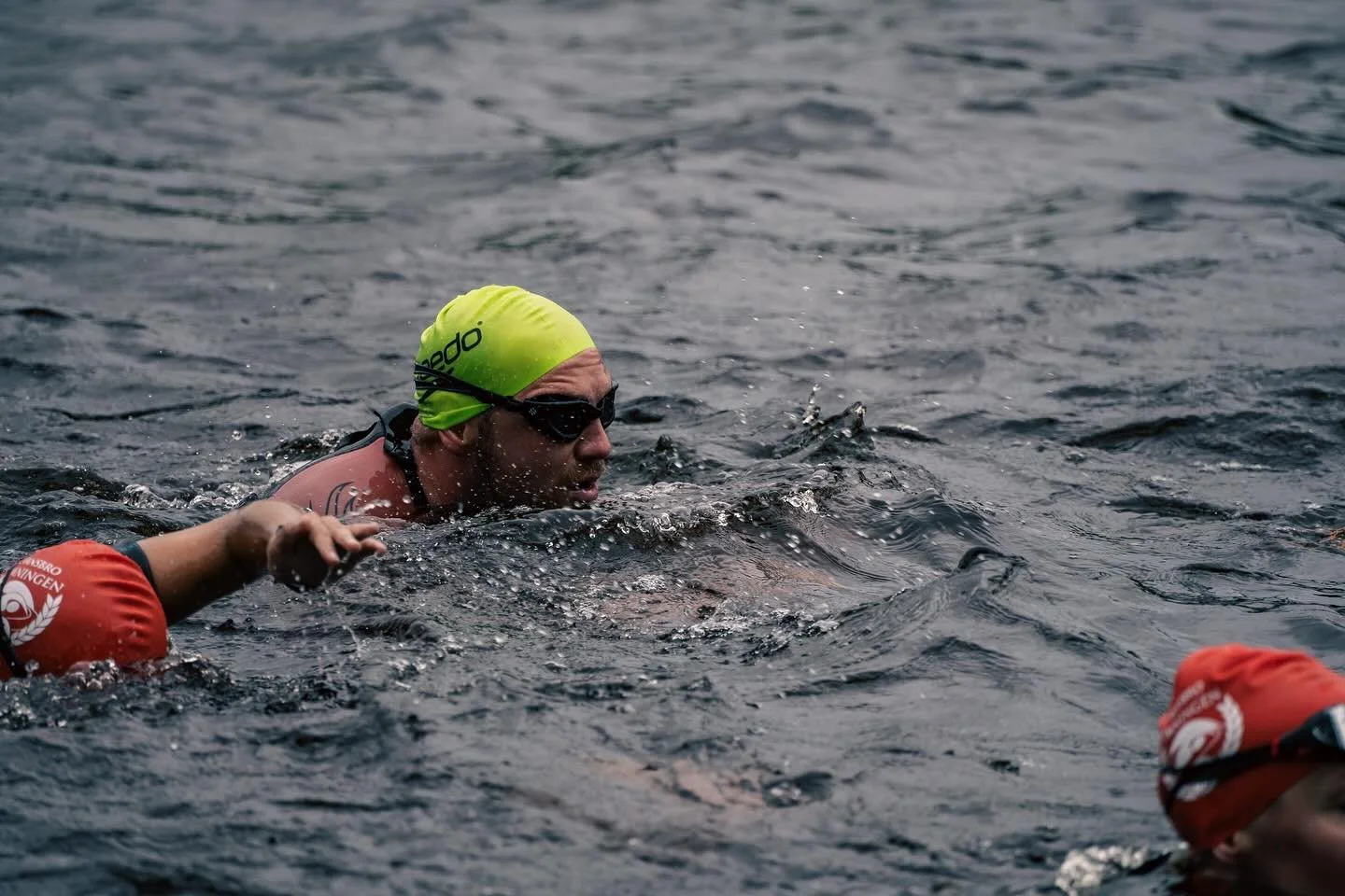 Vansbrosimningen 2025 - it was cold, but worth it 🏊&zwj;♀️ 
@vansbrosimningen 
.
.
.
.
.
#vansbro #vansbrosimningen #openwater #openwaterrace #sweden #sverige #sportsphotography #svenskklassiker
