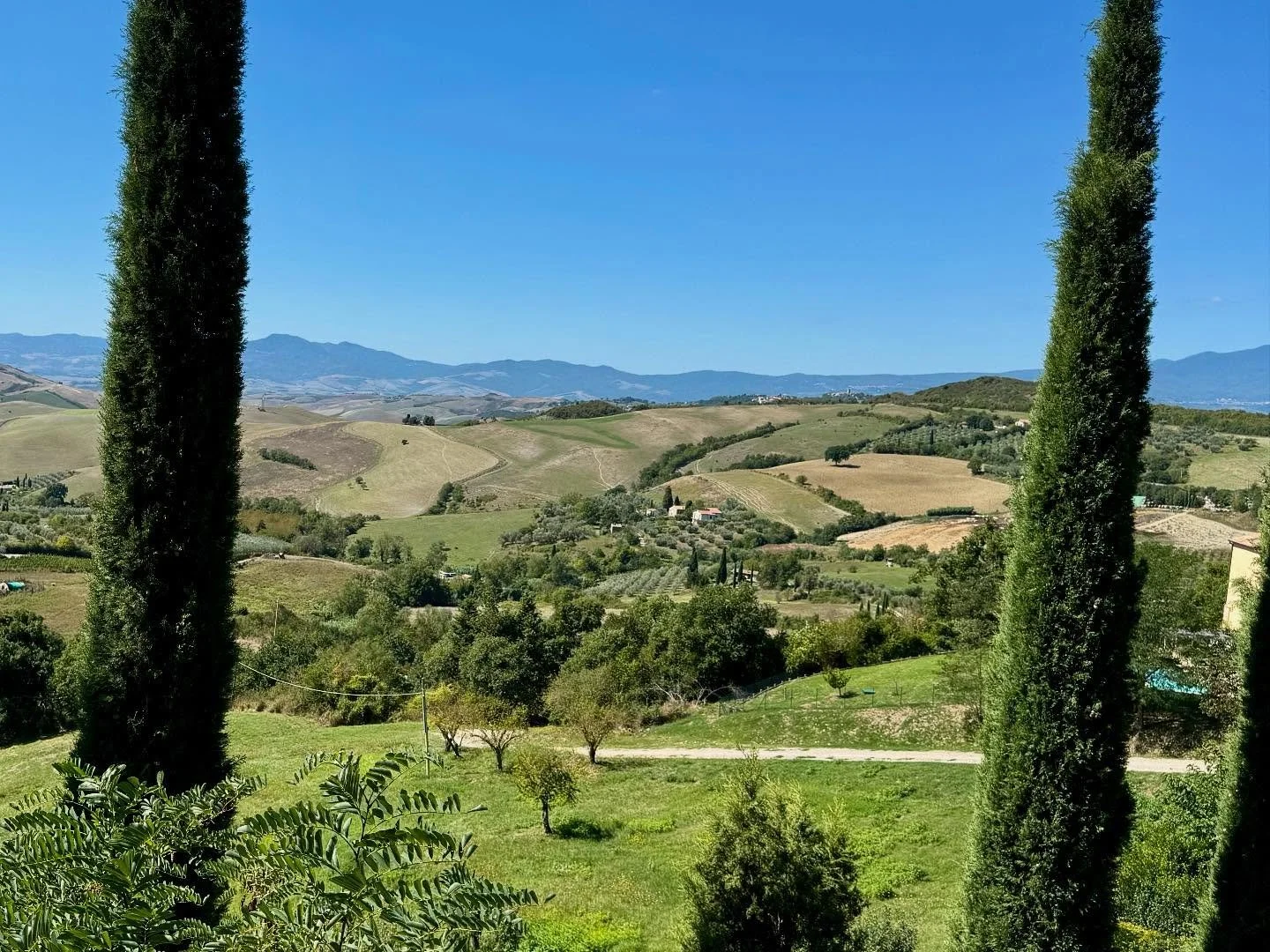 ✨As my holiday in Italy slowly comes to an end, I wanted to share a few reflections &mdash; after a little pause from posting (I promised myself a mostly digital-free trip this time 💆&zwj;♀️📵).

We&rsquo;ve spent many happy hours cooking in the kit