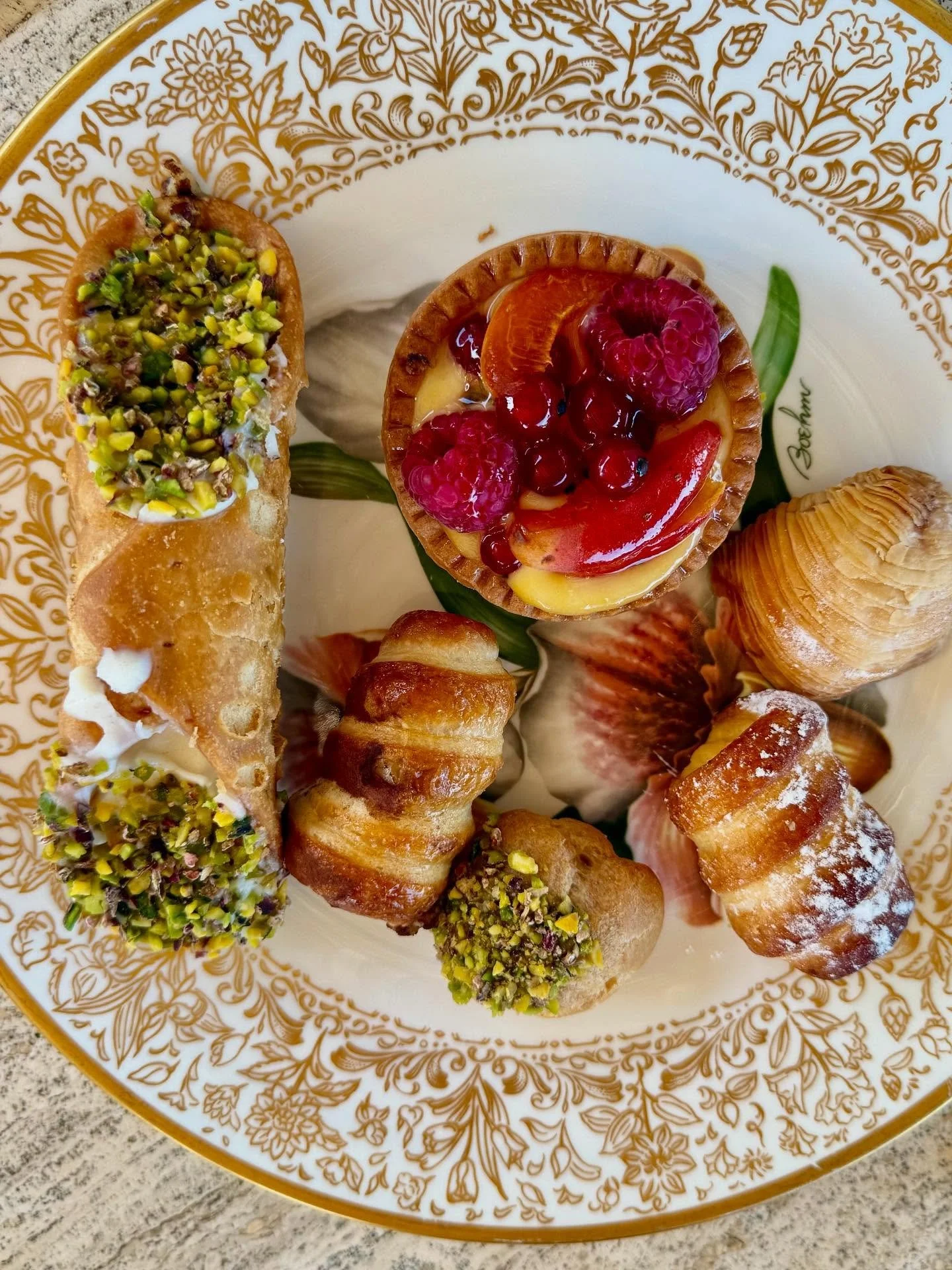 La Dolce Vita! 🇮🇹🍫🍦

Sweet treats (&ldquo;dolces&rdquo;) are woven into the heart of Italian cuisine and culture. Whether it&rsquo;s sharing a dessert with friends after dinner or grabbing a pastry with your morning espresso, they&rsquo;re not ju