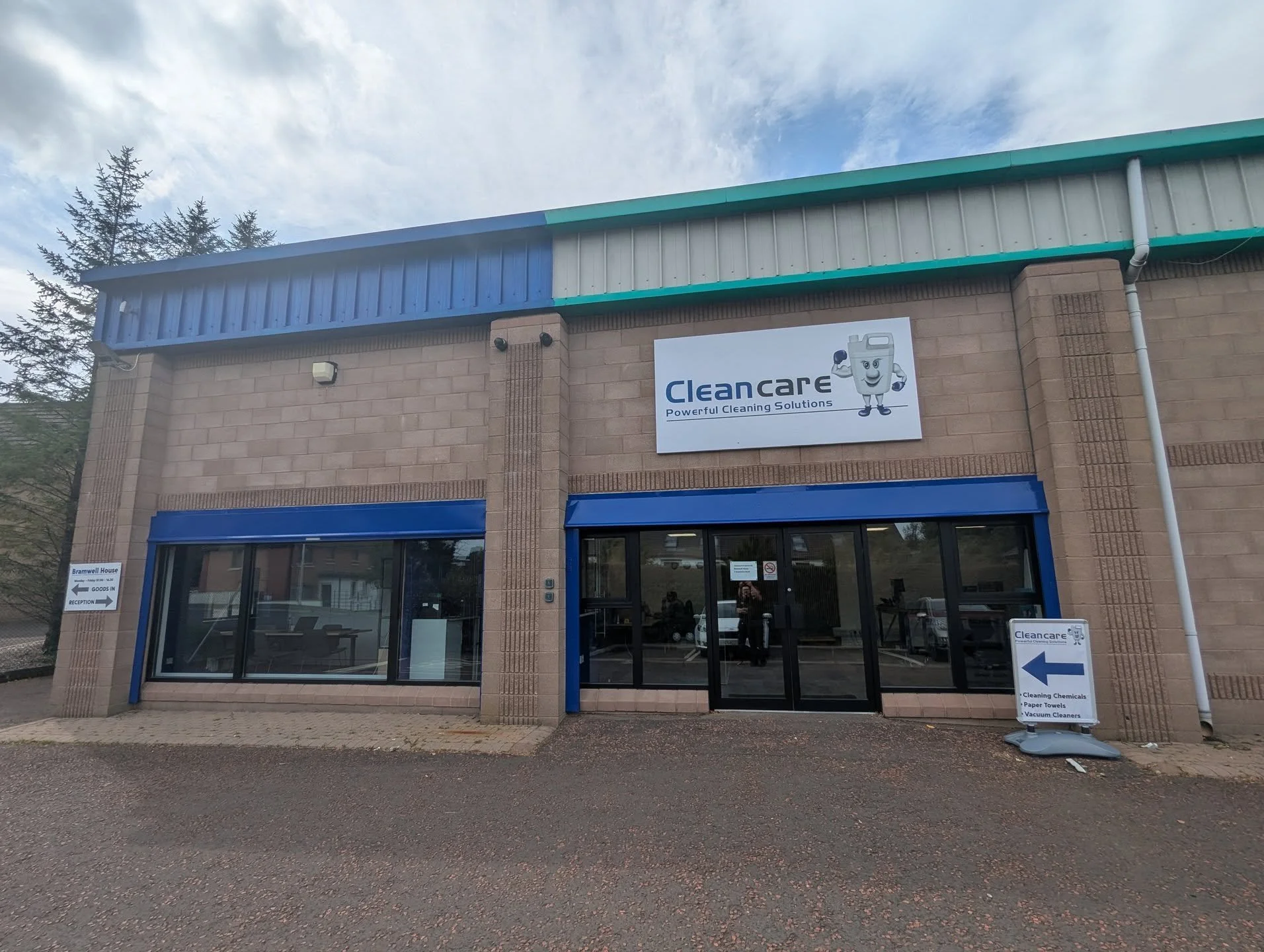 ⭐Cleancare - Ireland Powerful Cleaning Solutions' New Location Signs Printed & Fitted⭐
💬 Contact us for a quote or a chat
📧 sales@vinylcutts.com
☎️ 02890 025787