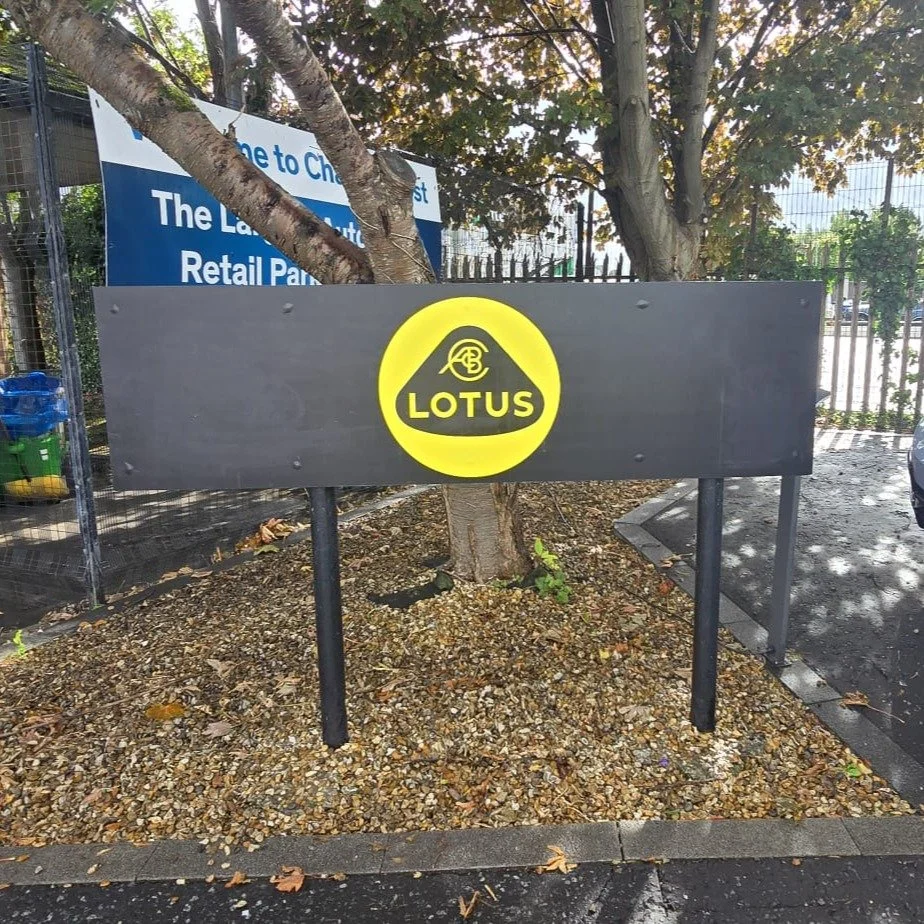 ⭐Lotus Plinth Decals - Charles Hurst - Boucher Road⭐
💬 Contact us for a quote or a chat
📧 sales@vinylcutts.com
☎️ 02890 025787