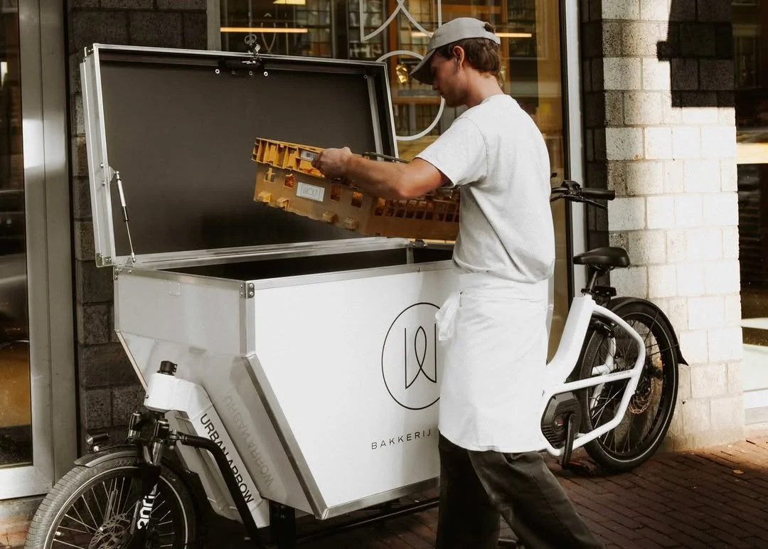 Every loaf tells its own tale. Our bread comes straight from Bakkerij Wolf, delivered by bike, as tradition should be. Fresh from the oven to the farmhouse table at Williams.