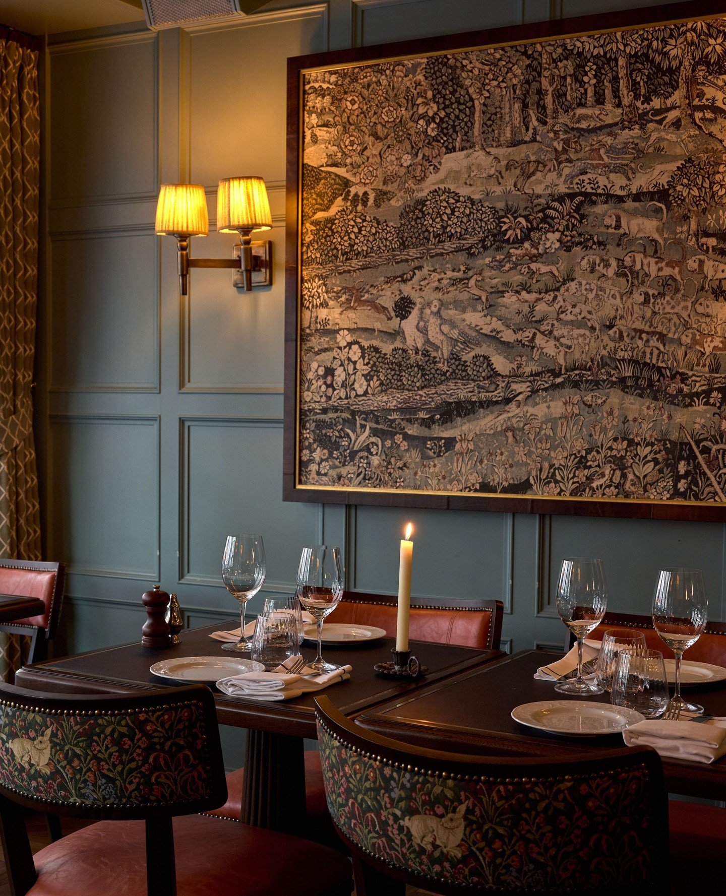 From the room to the kitchen, everything comes together at Williams Farmhouse. The space sets the mood, the chefs take it from there.⁠
⁠
Book your table via the link in bio.