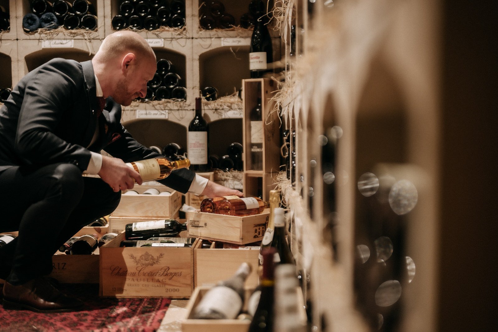 Downstairs at Williams, some of our best stories are kept in the cellar. Curated by our sommelier Dwight, the list runs from French classics to bold New World bottles. Ask our team to recommend one that fits your Farmhouse favourite. 🍷