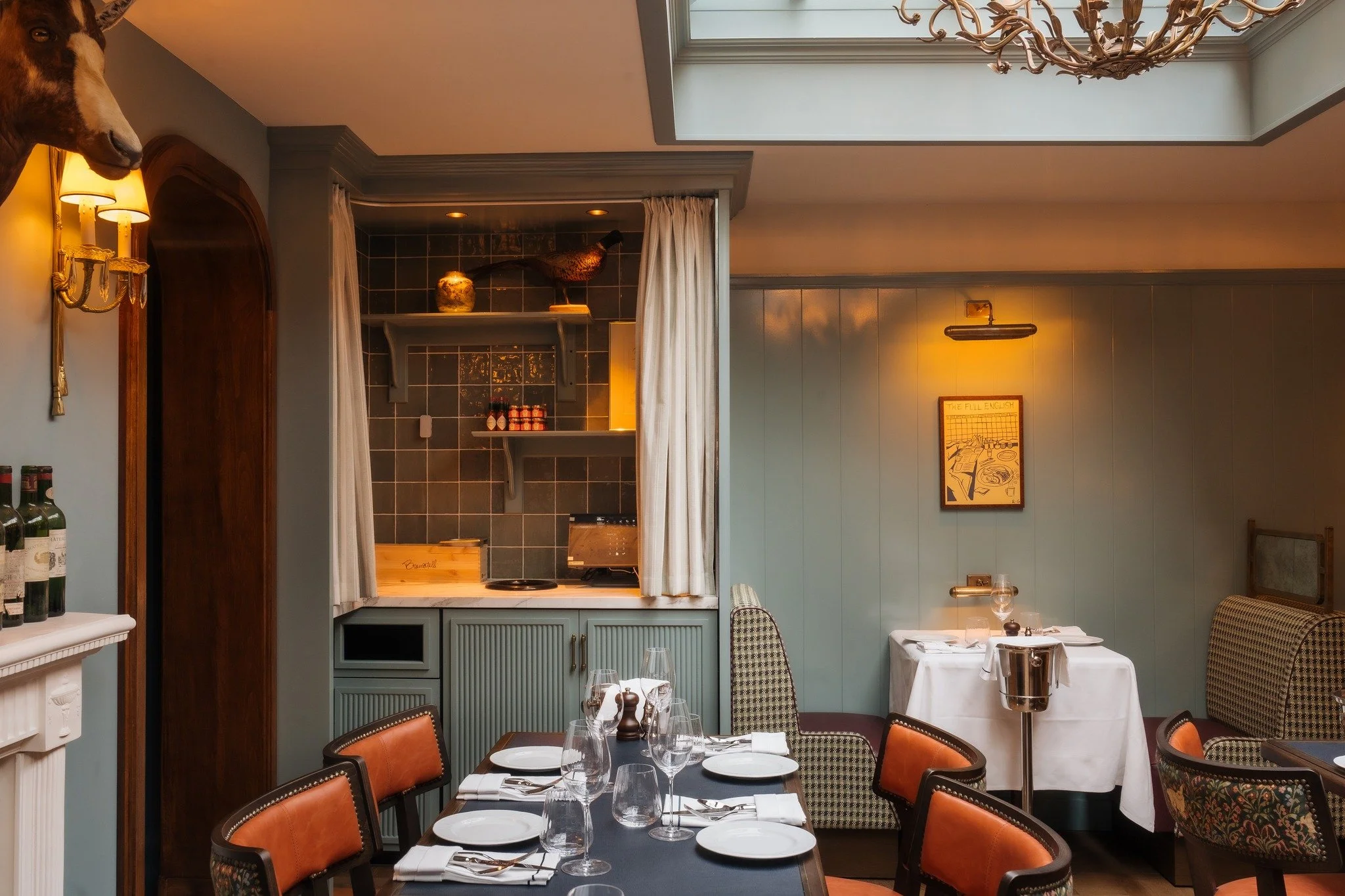 At Williams Farmhouse, expect warm hospitality, beautiful dishes and a setting made for long lunches and relaxed dinners. Good food, good wine and time well spent.