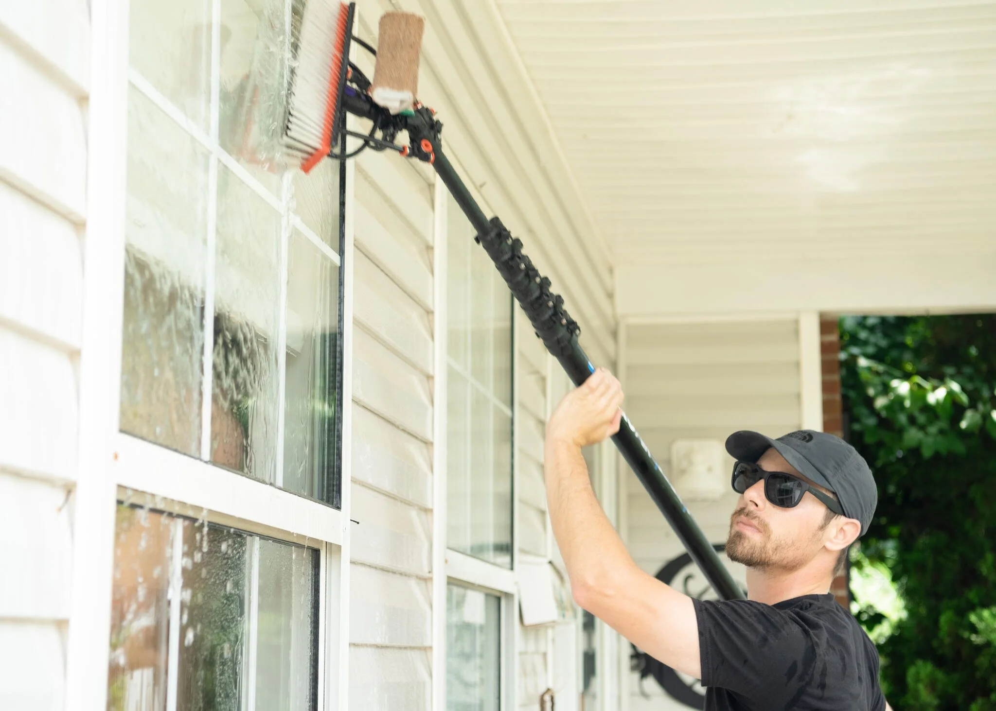 Residential-window-cleaning-in-progress