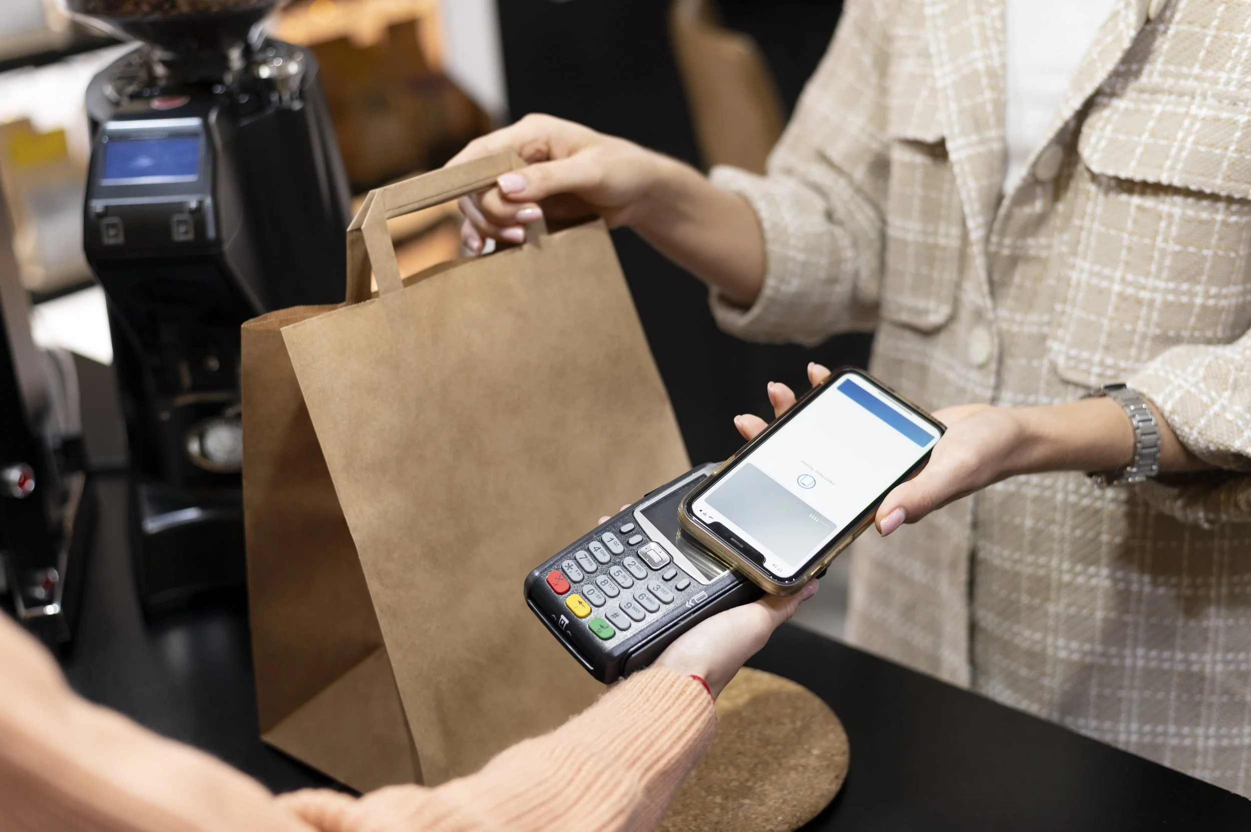 The Advantages of Multi-Channel Payment Solutions in 2025