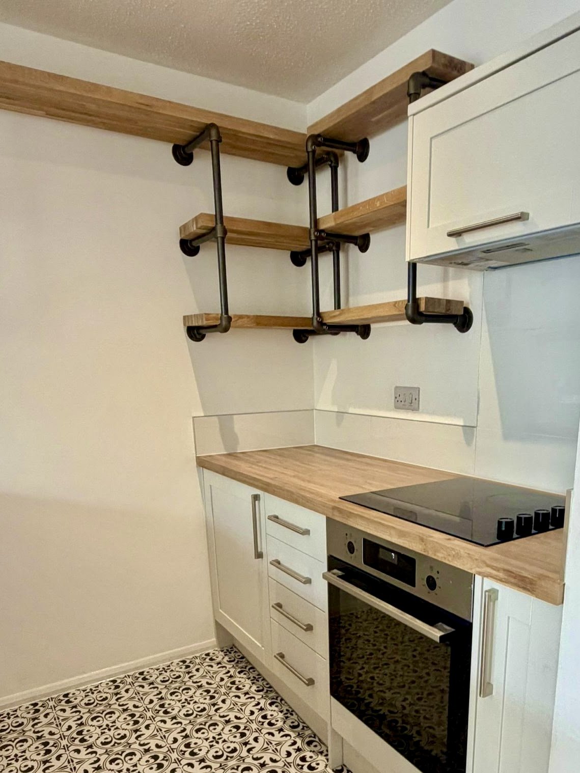 Open Shelving vs. Wall Cupboards: Pros and Cons for Small Kitchens