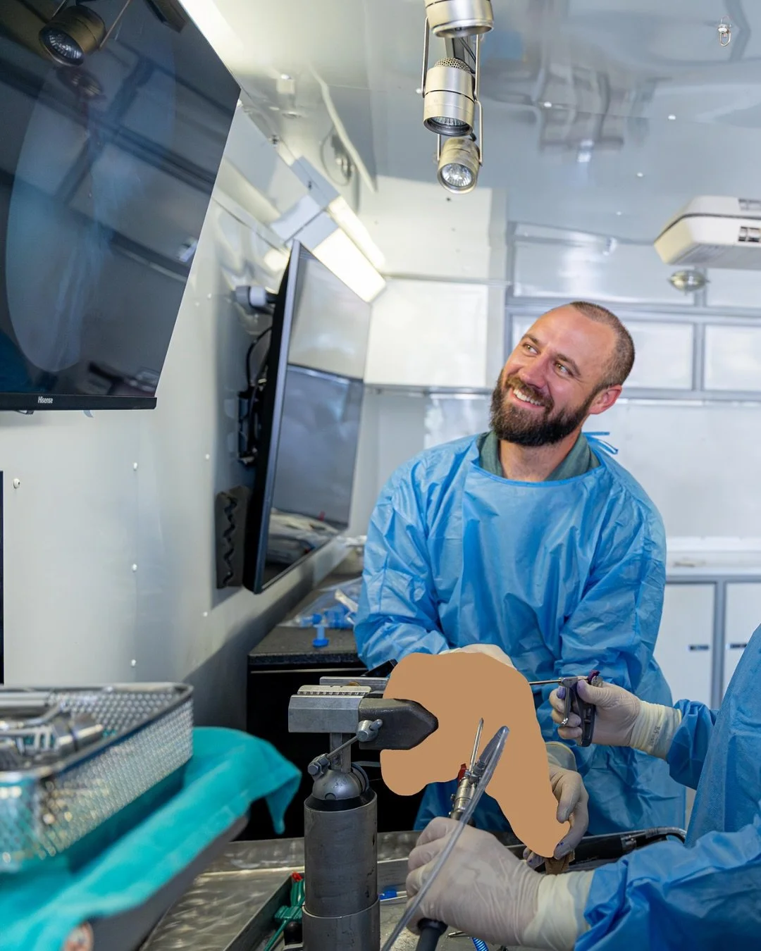 There’s never a dull moment when the Mobile Lab hits the road! 🚐💼 From hands-on demos to engaging with communities, we’re proud to bring innovation and science directly to the field.
#arthrexproud #innovation #orthopedics