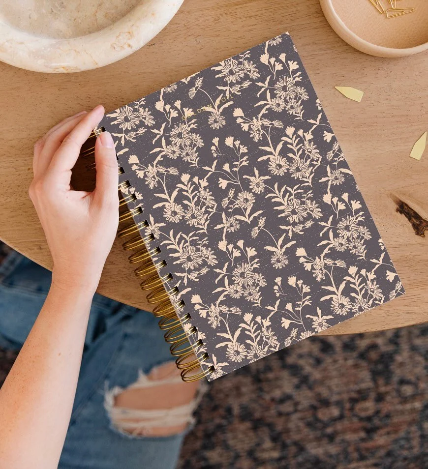 so excited to share my entry for the @golden.coil 2025 limited edition design challenge. it is such a dream to have the opportunity to design and be considered for the chance to have your art on amazing products like golden coil's planners 🫶

#GCxLI