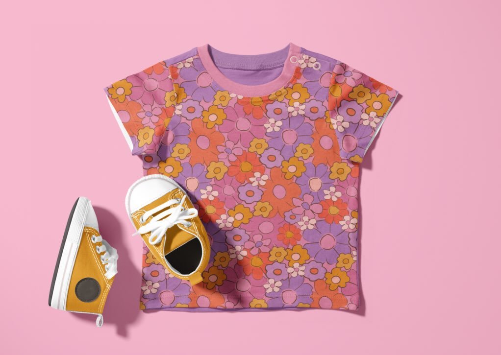 groovy flowers are just so fun to draw 😄

#art #artistsofinstagram #illustration #surfacepatterndesigner #digitalart #digitalartist #pattern #patterndesign #surfacepatterndesign #patternlicensing #kids #flowers #flowerpattern  #childrenspatterndesig