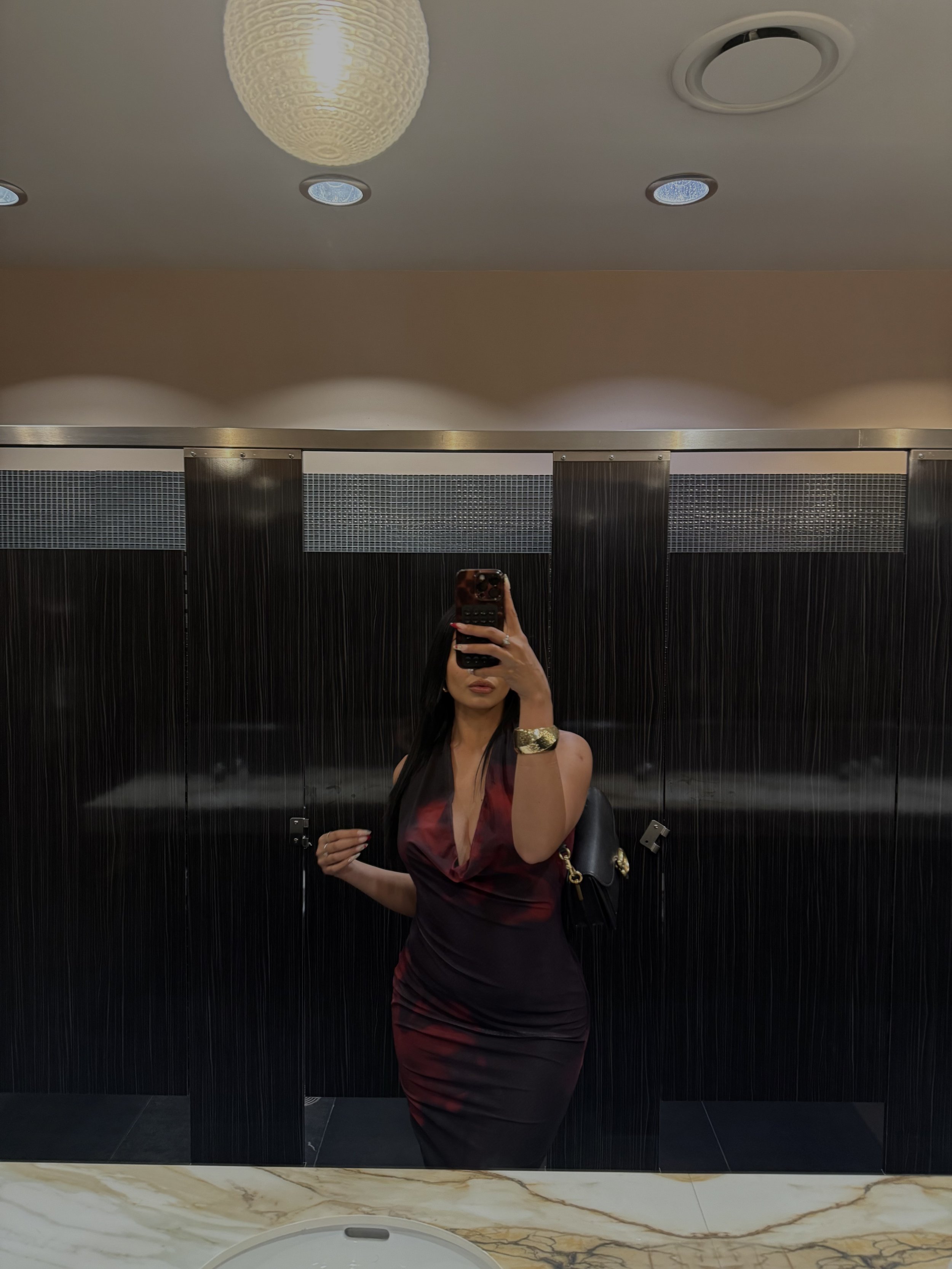 SELENA