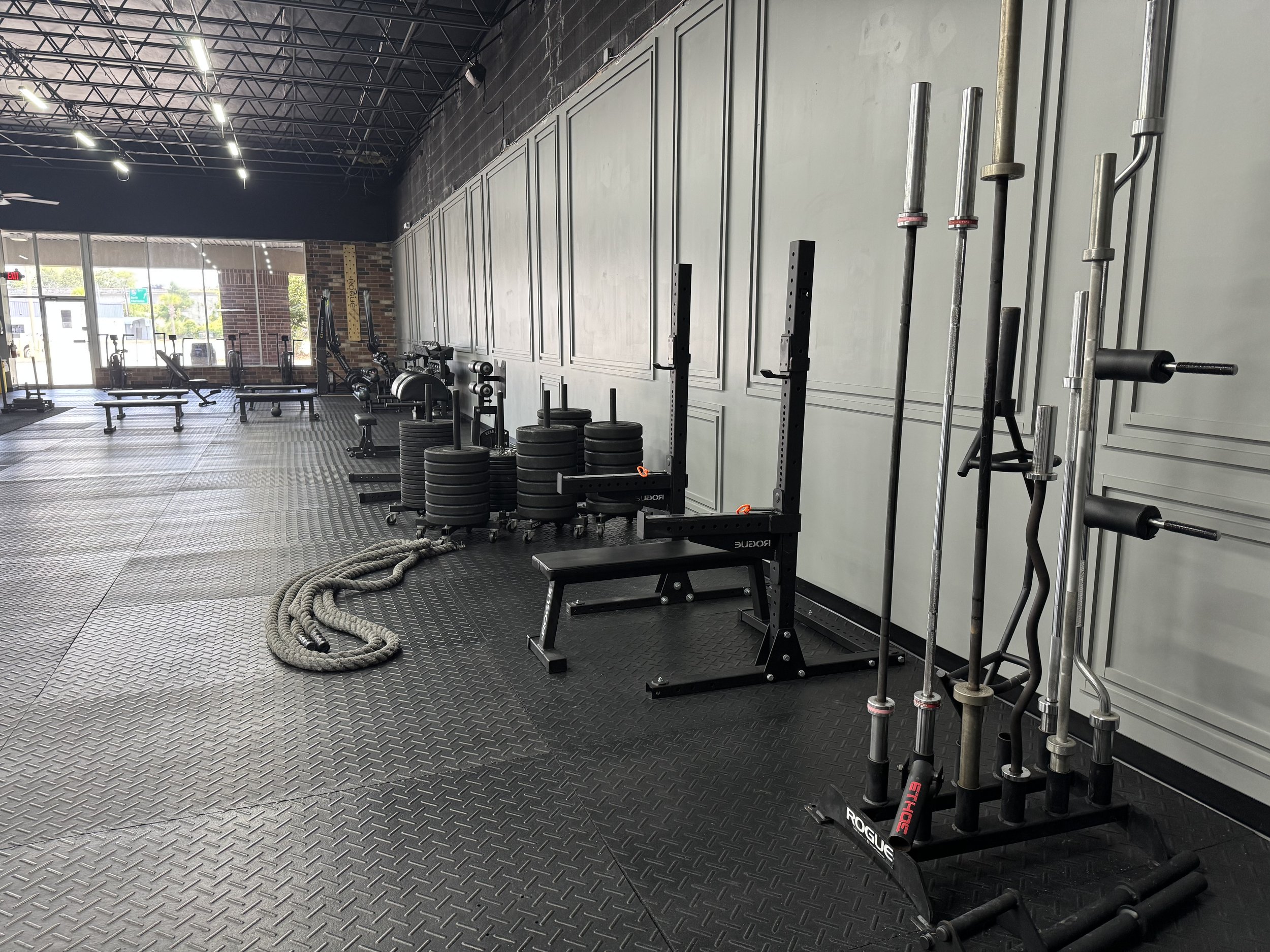 More free weights for heavy lifts