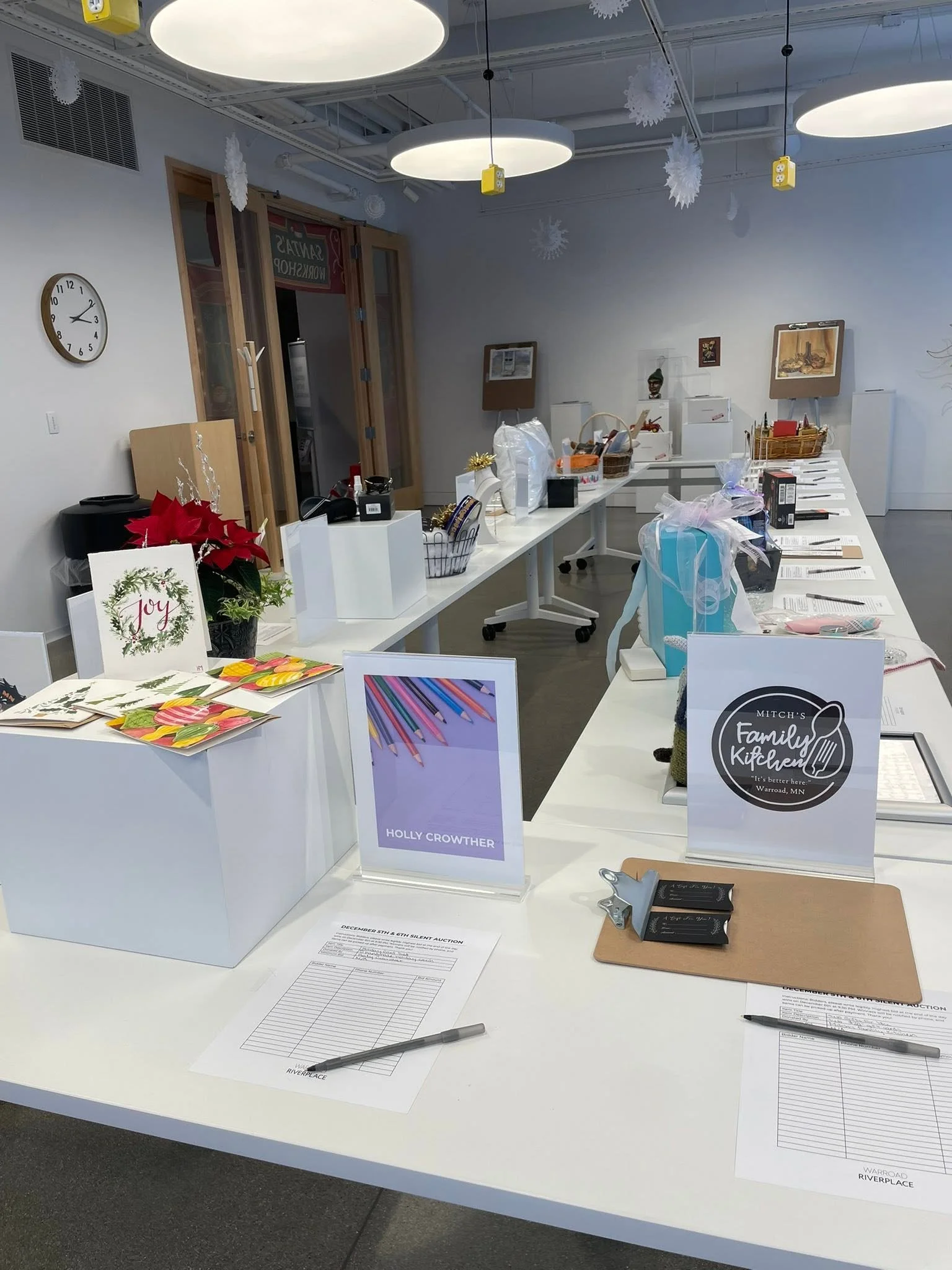 a silent auction in the RiverPlace classroom