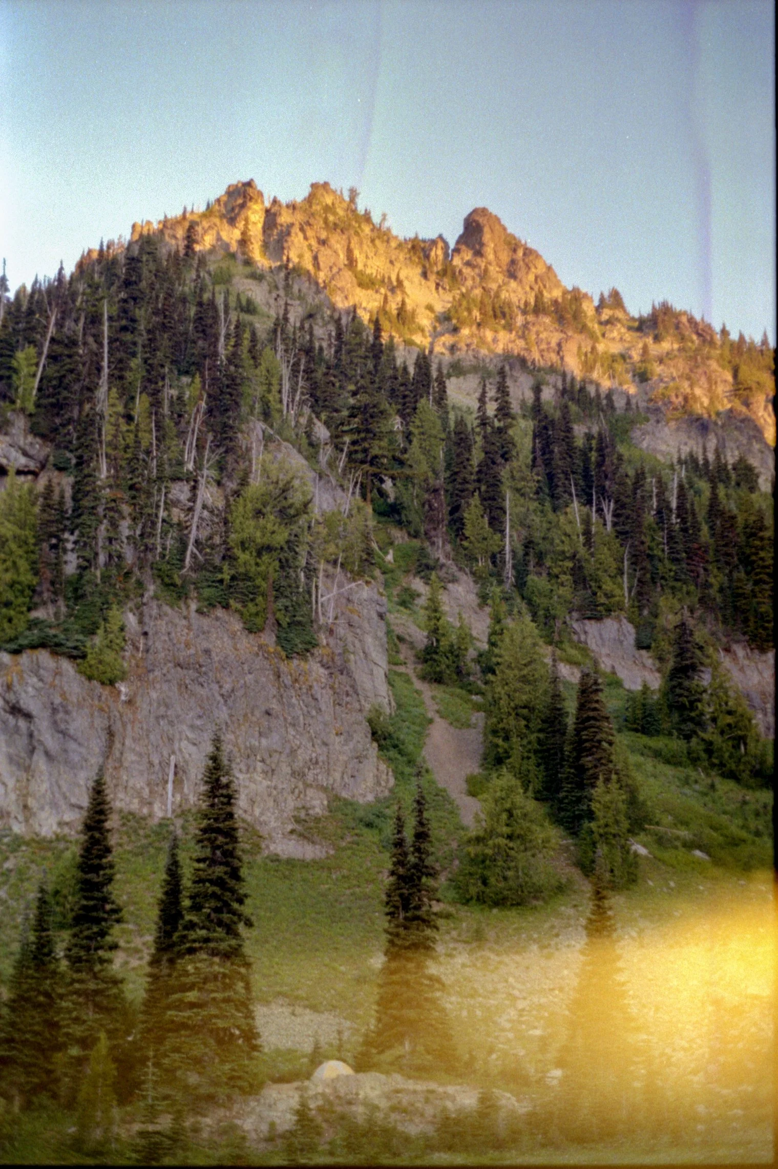 minolta_x700_kodak_gold_200_121.jpg