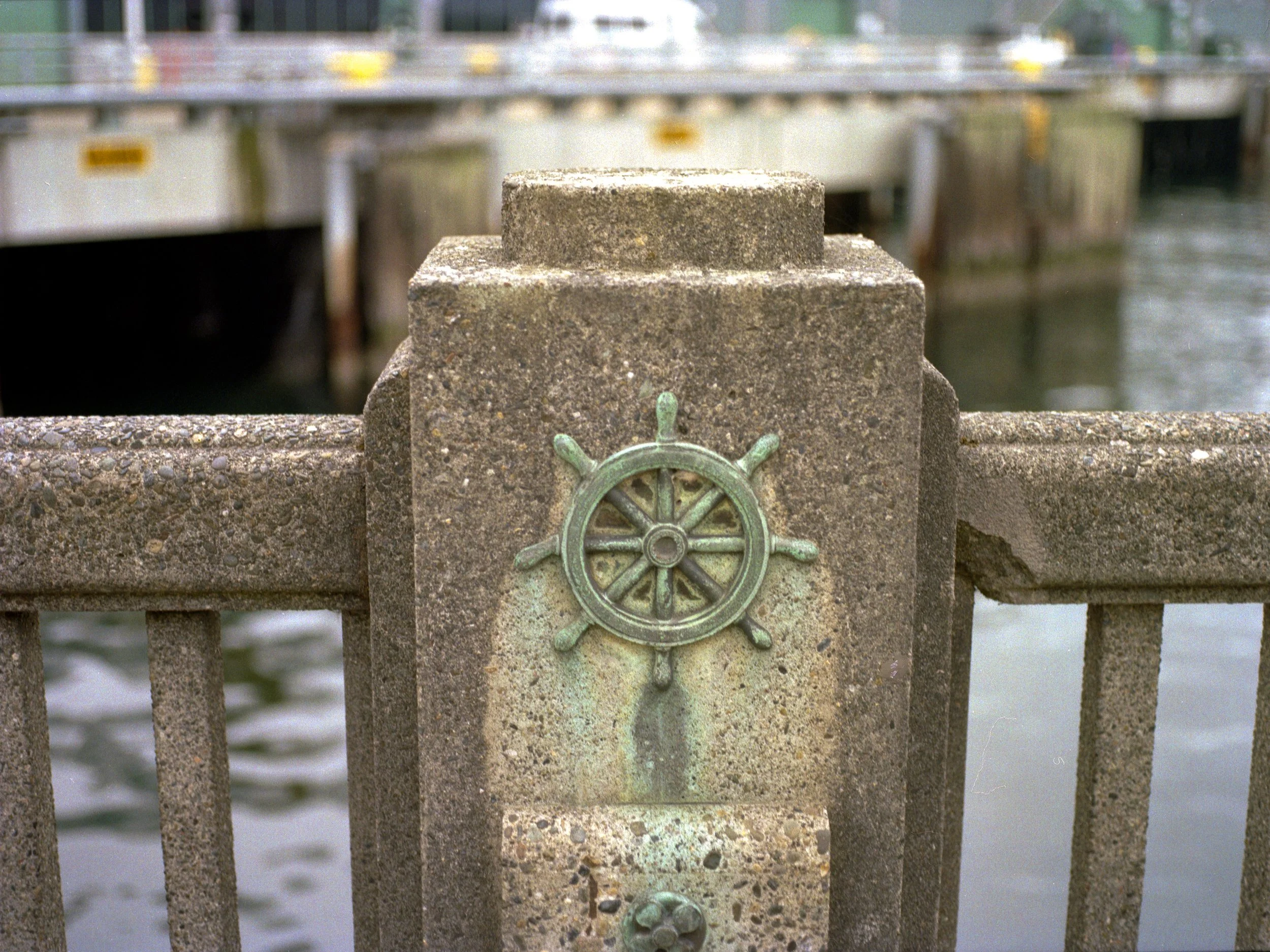 mamiya_rb67_645_kodak_gold_200_112.jpg