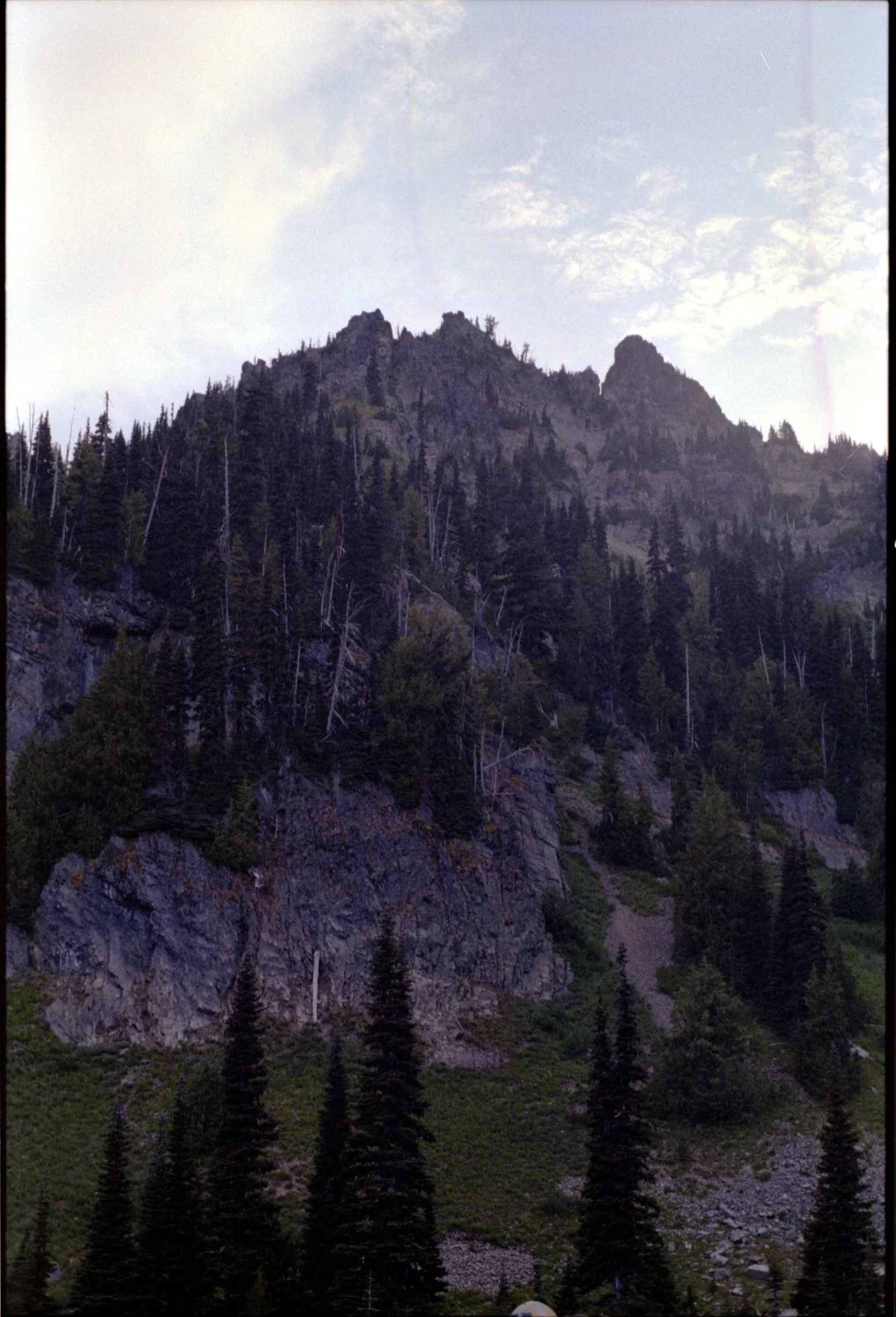 minolta_x700_kodak_gold_200_124.jpg