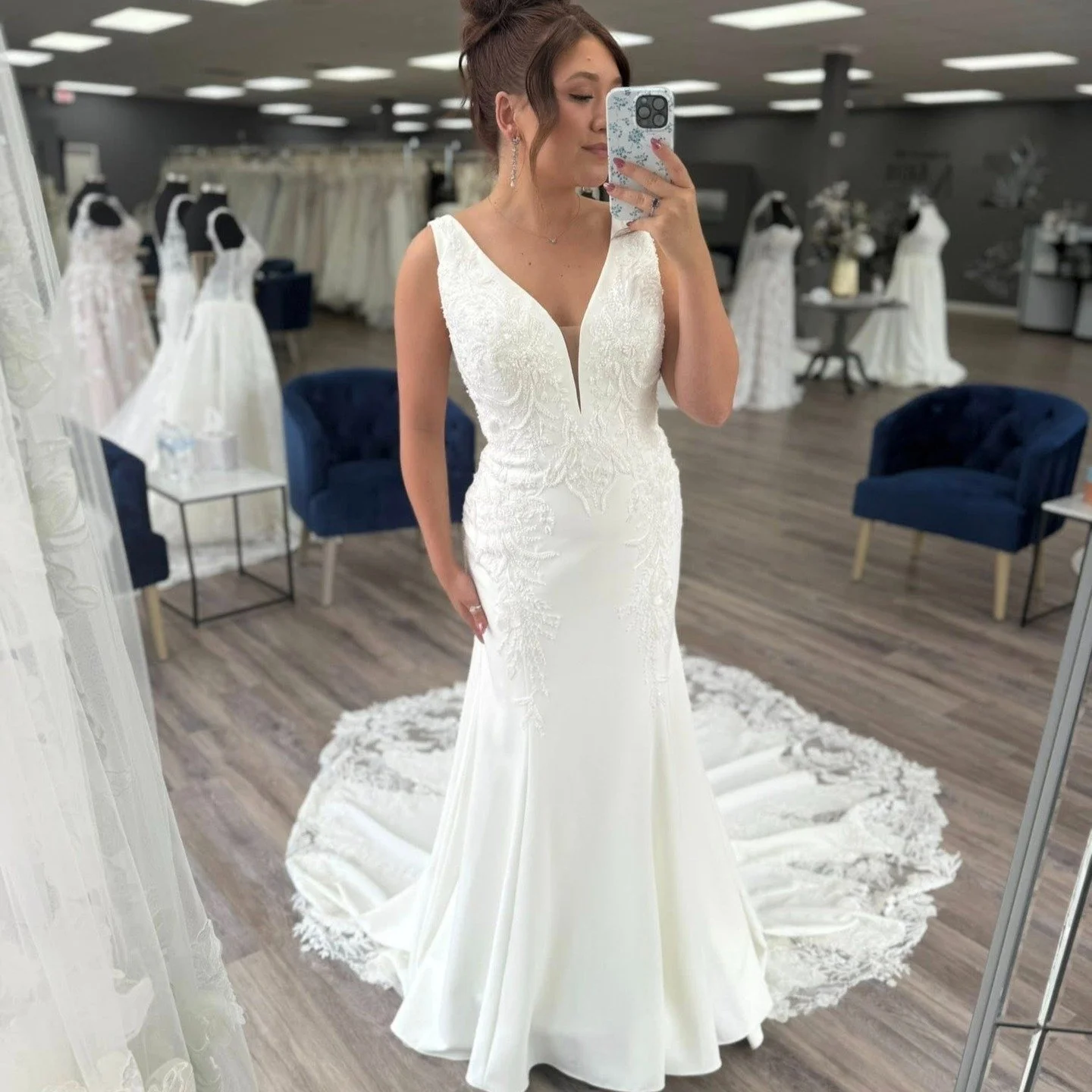 SNEAK PEEK at some of the incredible wedding gowns that will be included in our WHITE FRIDAY SALE!
We will have over 100 oof the rack gowns included in this sale!
Sizes range from size 6-32 and ALL gowns will be under $1,500!!
Appointments are LIMI