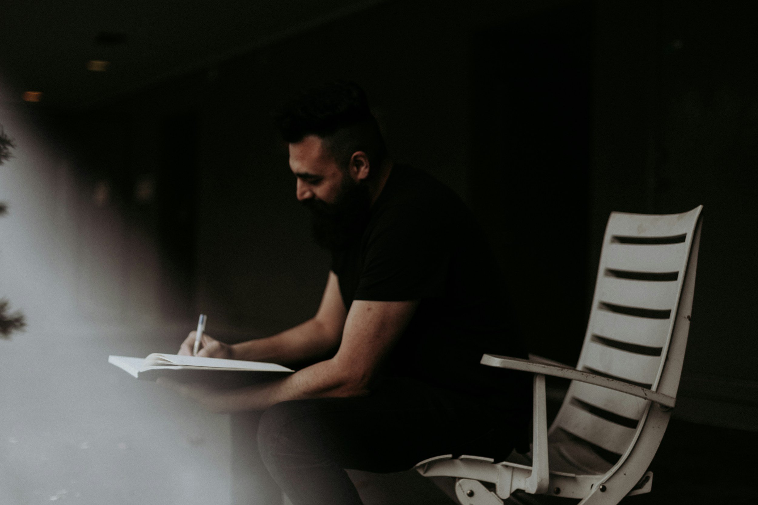 Real Men Reflect: Why Journaling Isn’t Soft, It’s Smart
