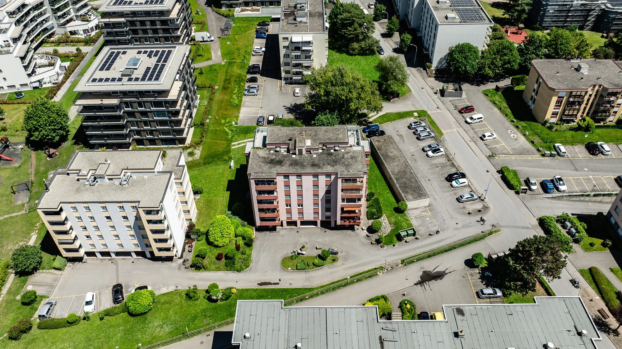 House_Valais_Switzerland_Naef-Immobilier-Vevey_Krivenkova_2024_DJI_0143.jpg