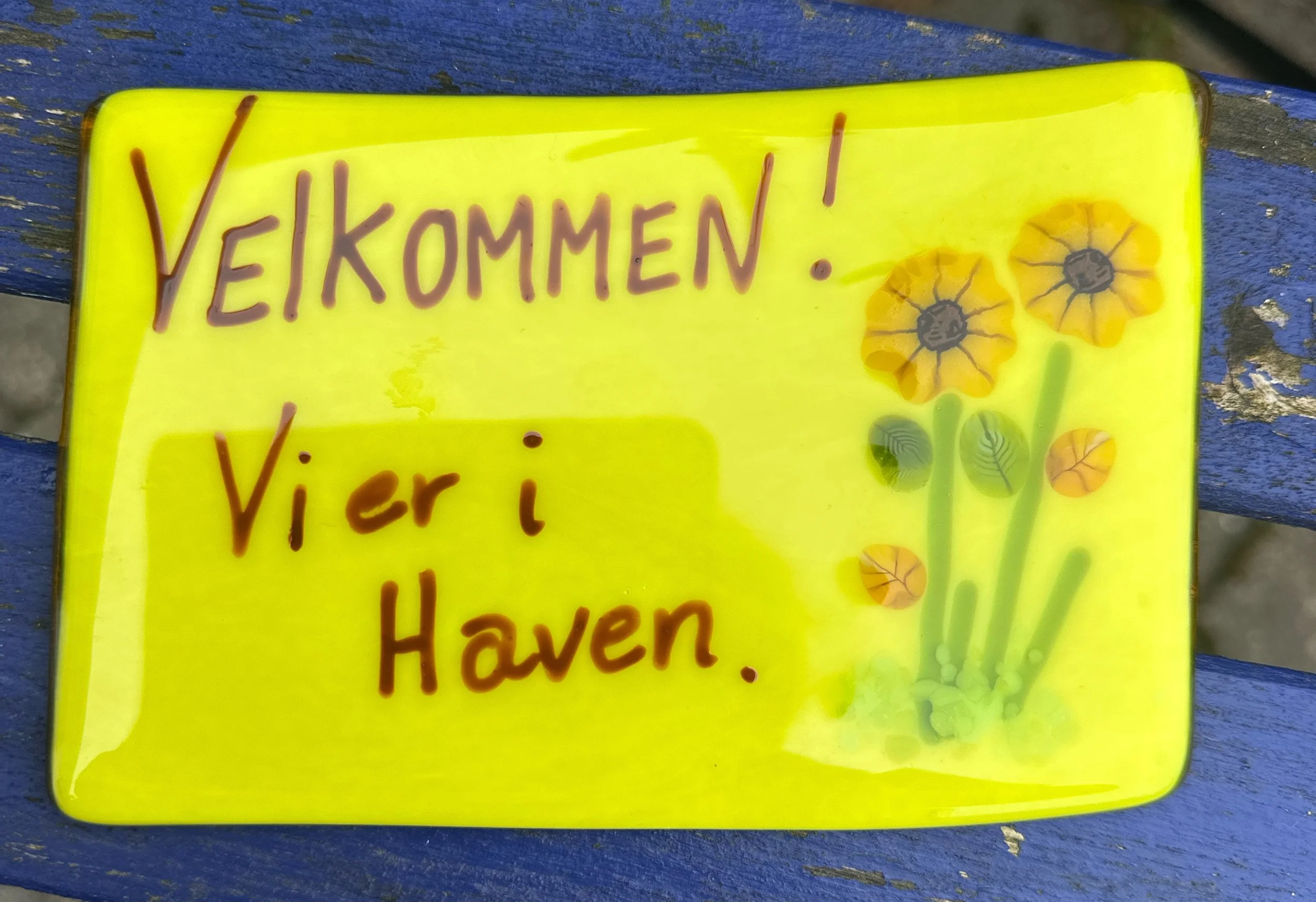 “Velkommen vi er i haven”